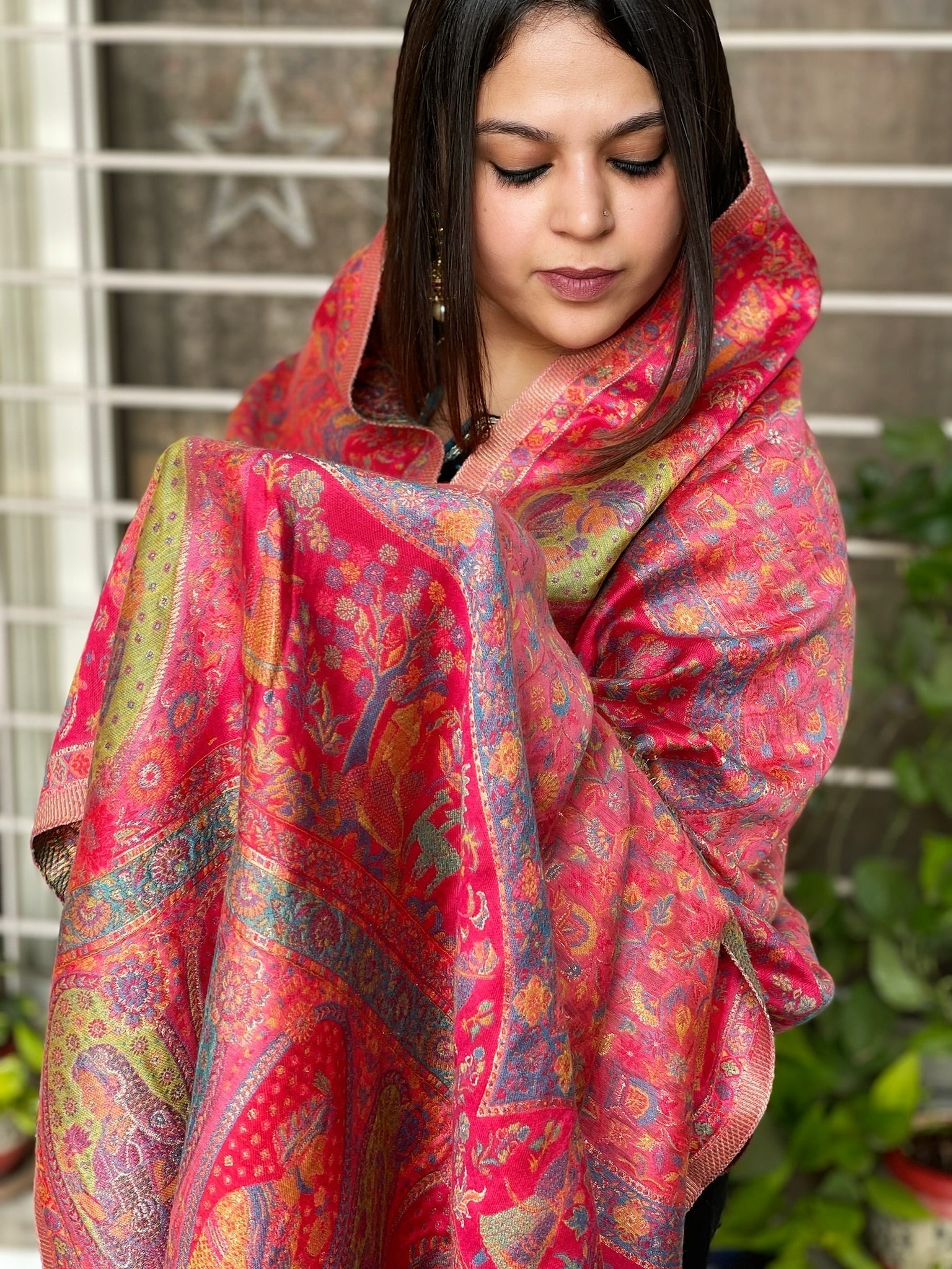 Pink Woven Pure Silk Kaani Dupatta - Masakalee