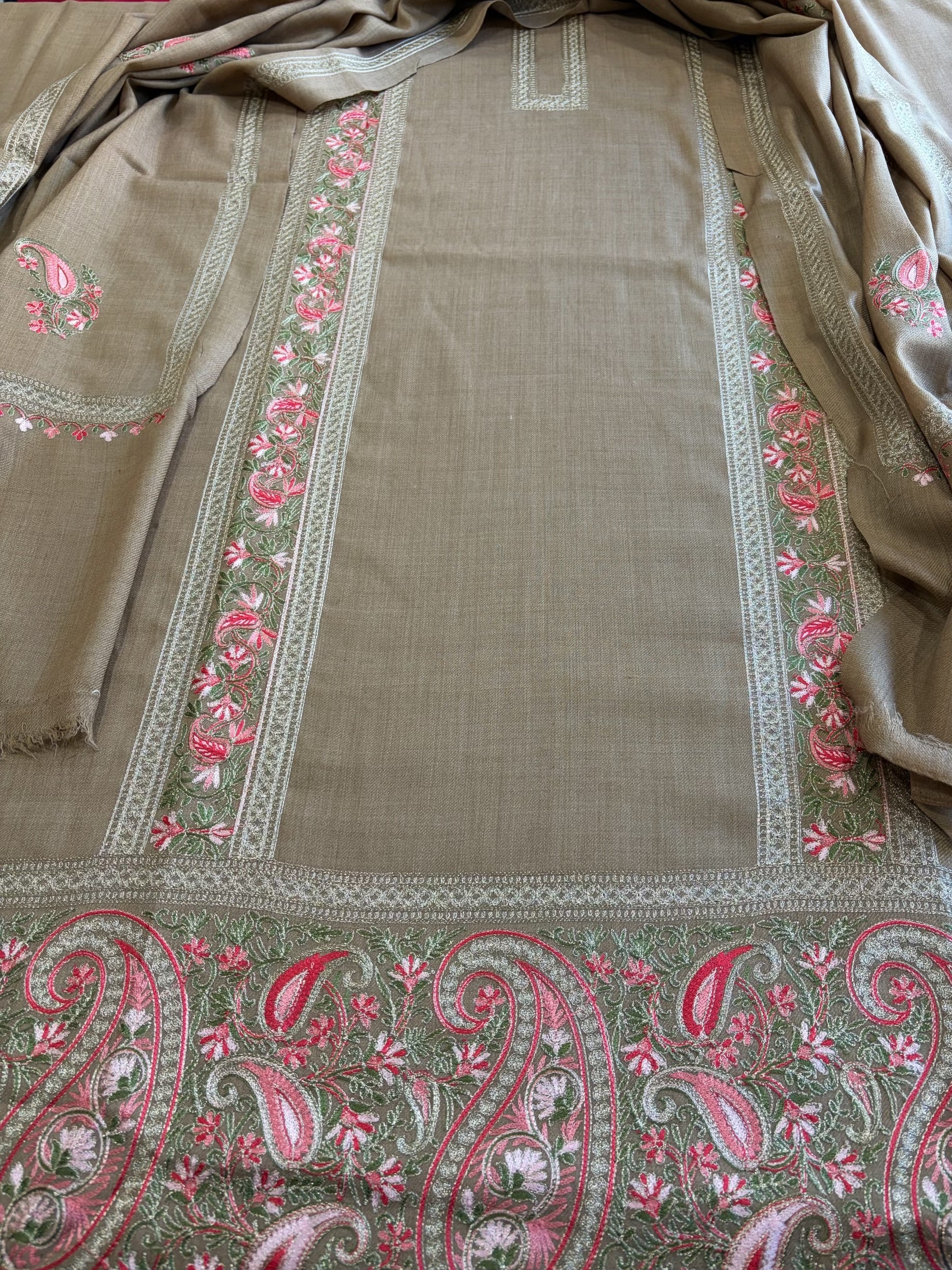 Pinkish Toosh Winter Suit Set with Aari Work in Pashmina Wool - Masakalee