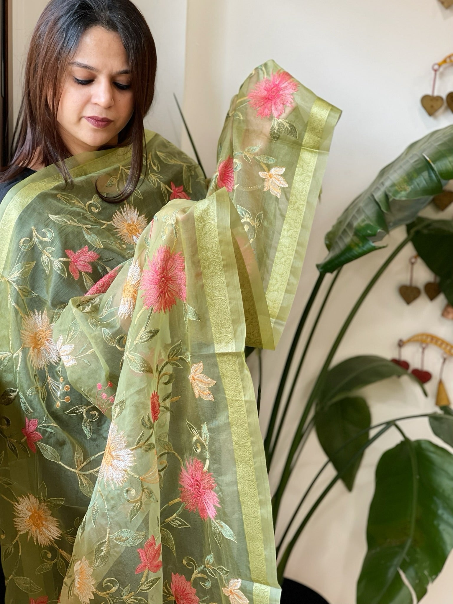Pista Green Organza Dupatta with thread embroidery - Masakalee
