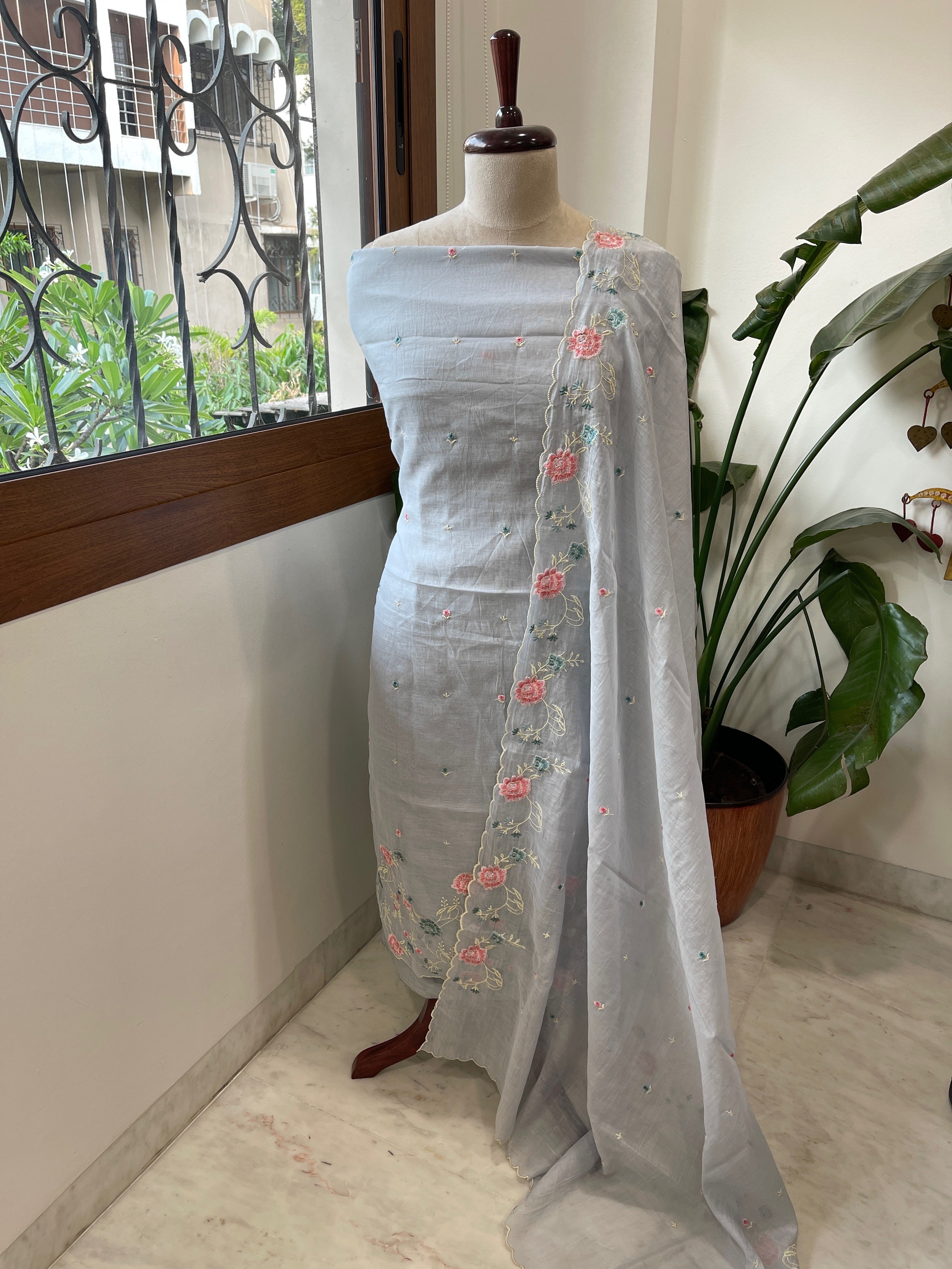 Powder Blue Suit Set with Thread Embroidery in Mul Chanderi - Masakalee