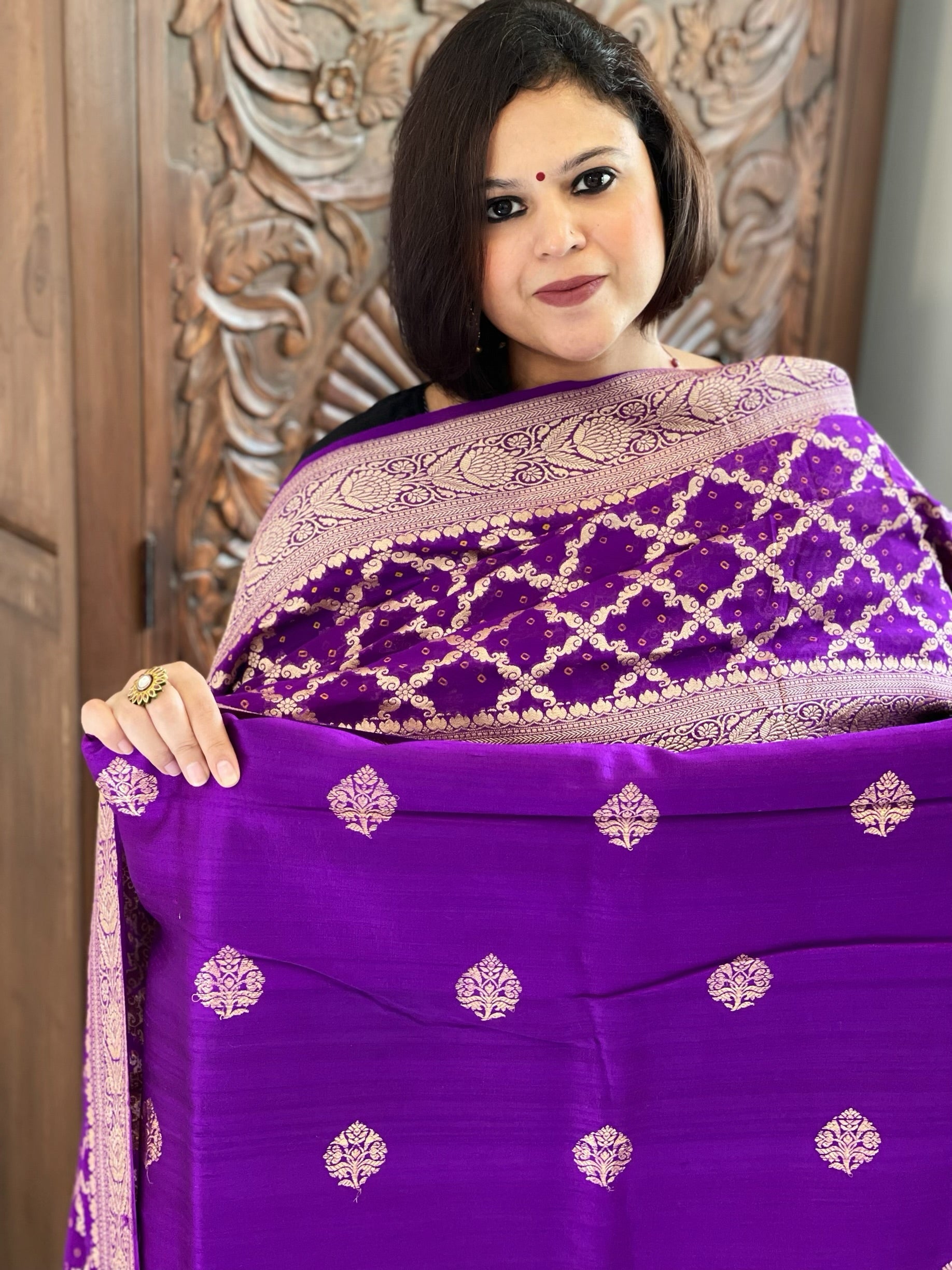 Purple Banarasi Suit Set in Raw Silk with Neemzari Bandhani Dupatta - Masakalee