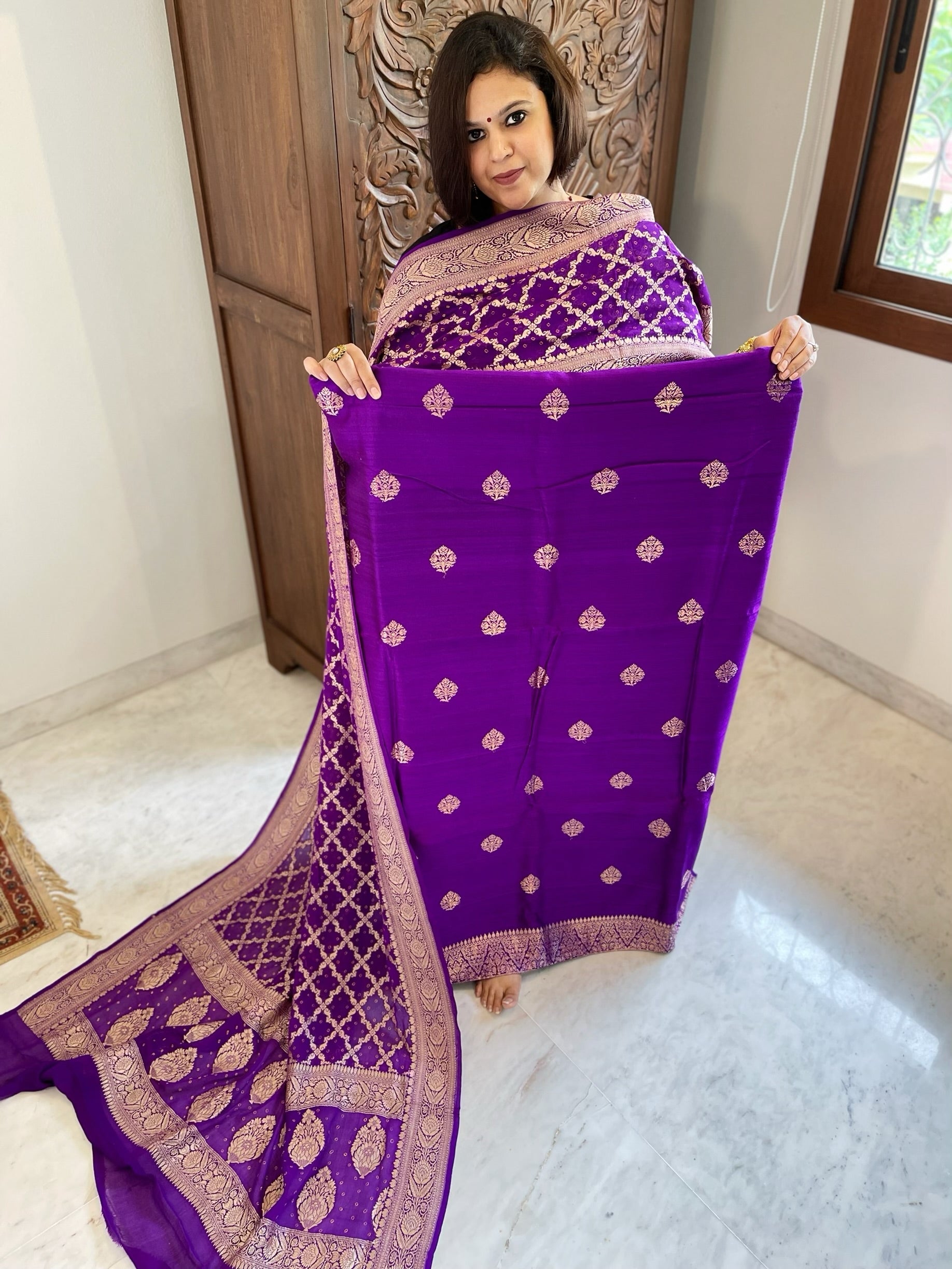 Purple Banarasi Suit Set in Raw Silk with Neemzari Bandhani Dupatta - Masakalee