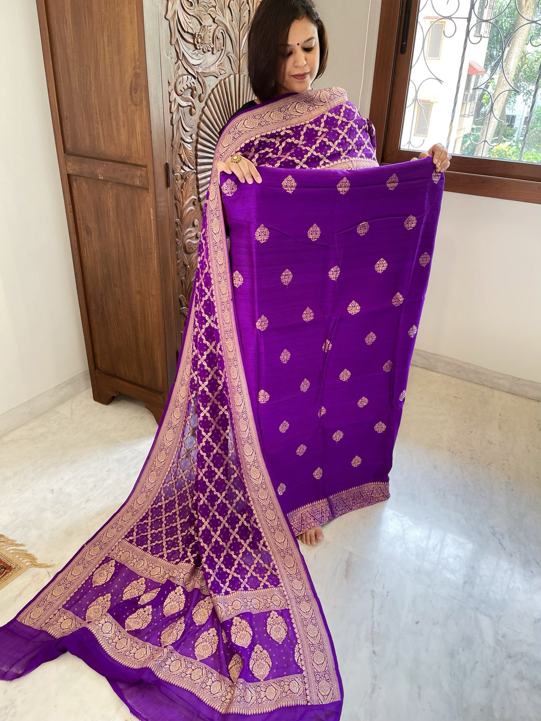 Purple Banarasi Suit Set in Raw Silk with Neemzari Bandhani Dupatta - Masakalee