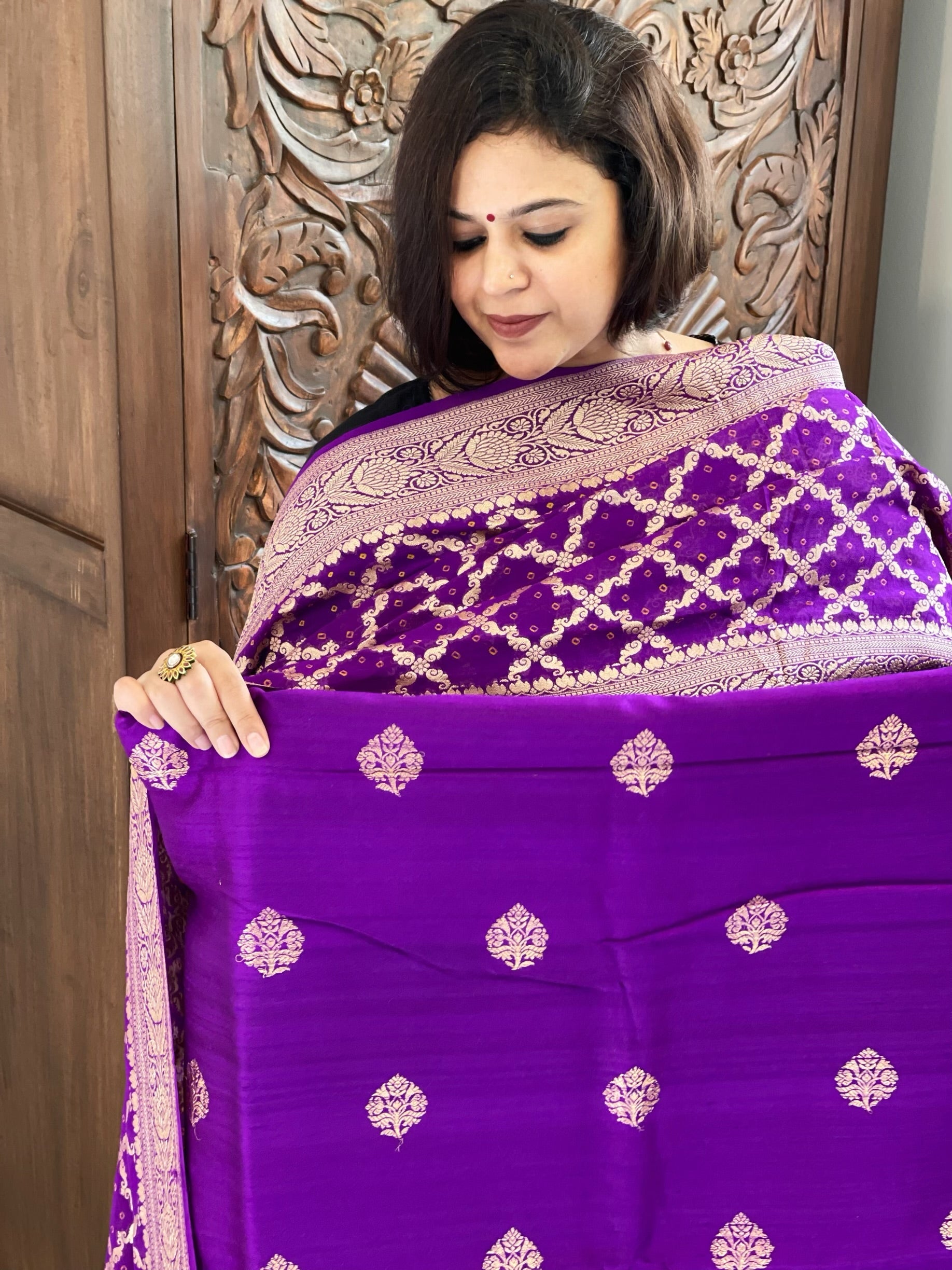 Purple Banarasi Suit Set in Raw Silk with Neemzari Bandhani Dupatta - Masakalee