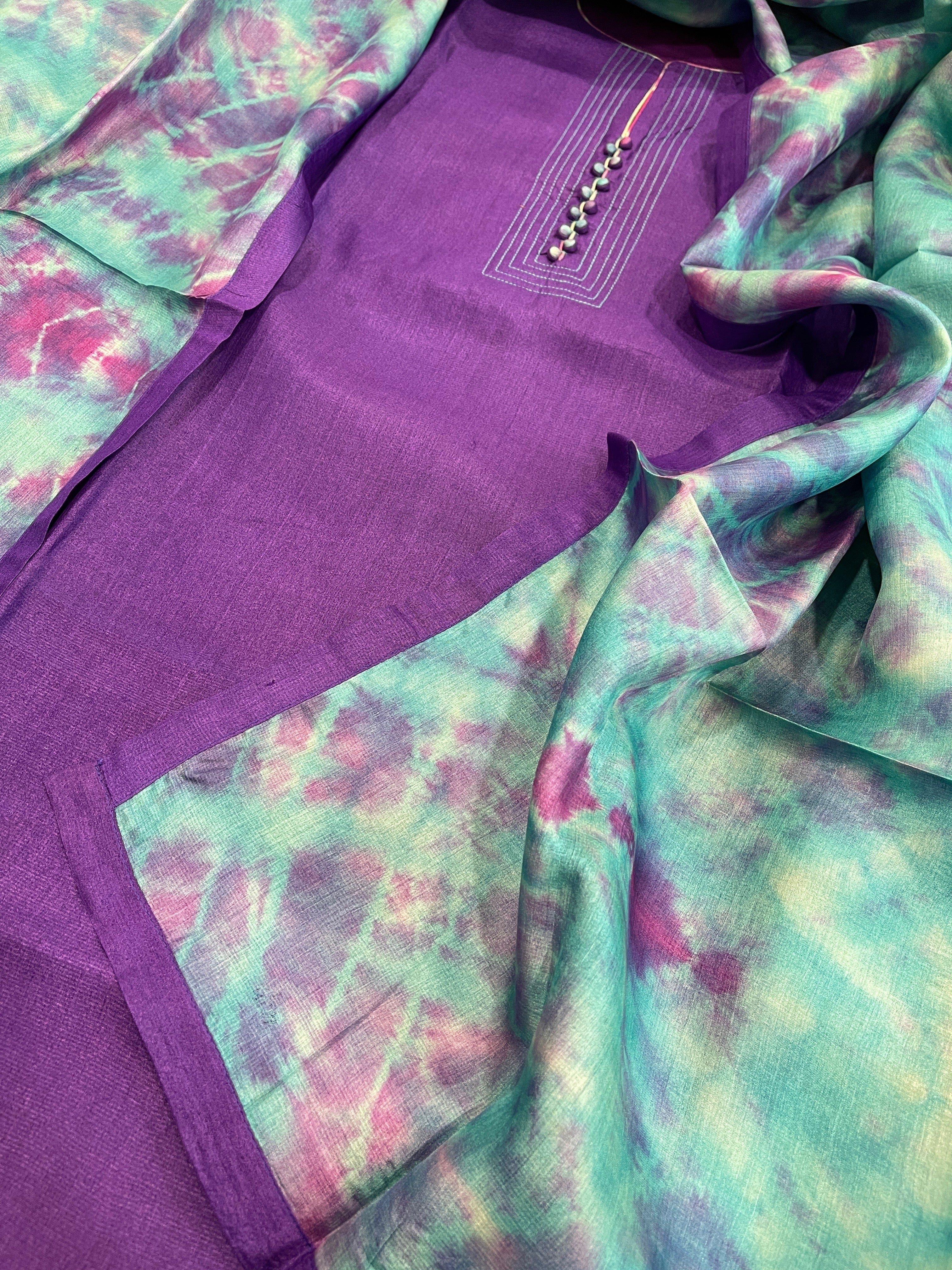 Purple Dupatta Set (Kurta+Dupatta) with Handblock Print in Pure Tussar Silk - Masakalee