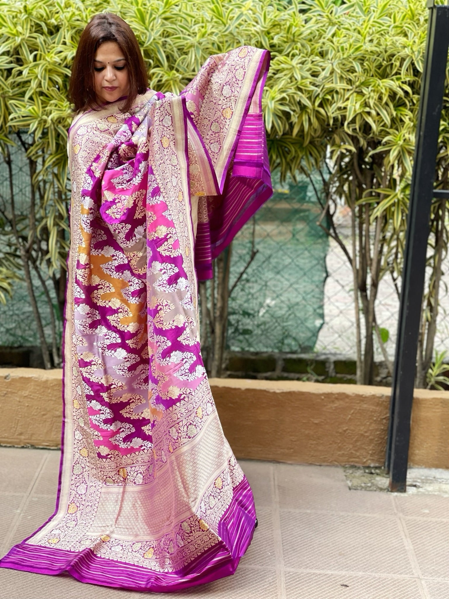 Purple Handwoven Banarasi Rangkhat Dupatta in Pure Katan Silk - Masakalee