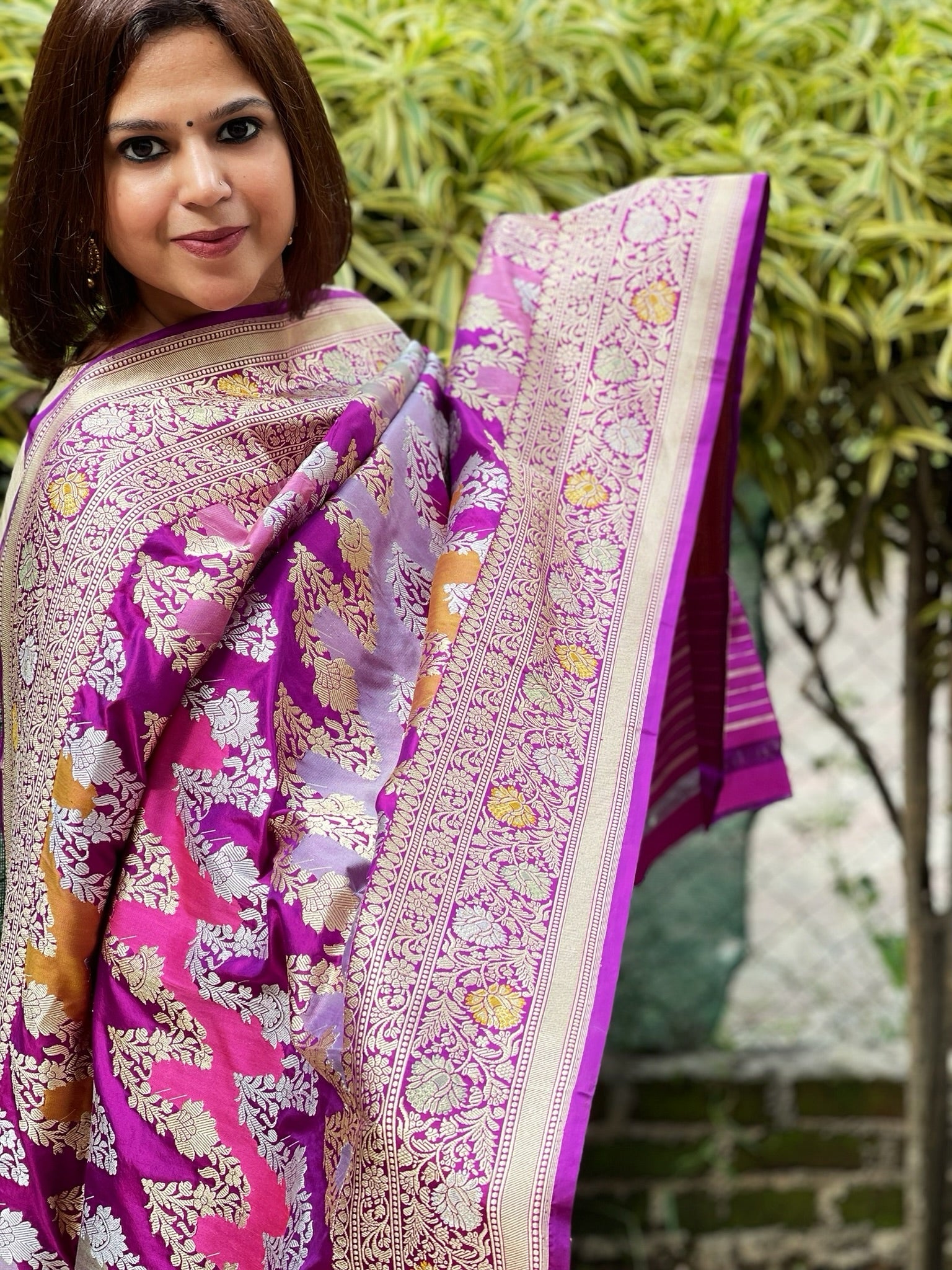Purple Handwoven Banarasi Rangkhat Dupatta in Pure Katan Silk - Masakalee