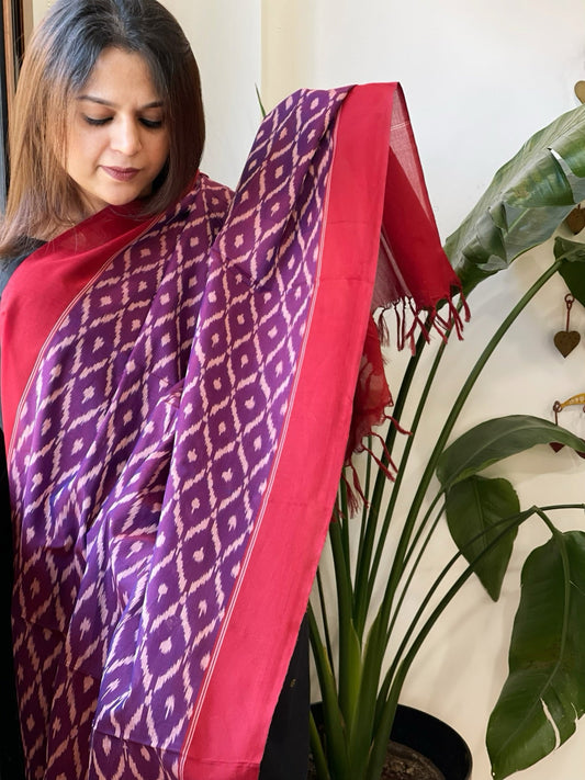 Purple, Red Handwoven Ikat Dupatta in Cotton - Masakalee