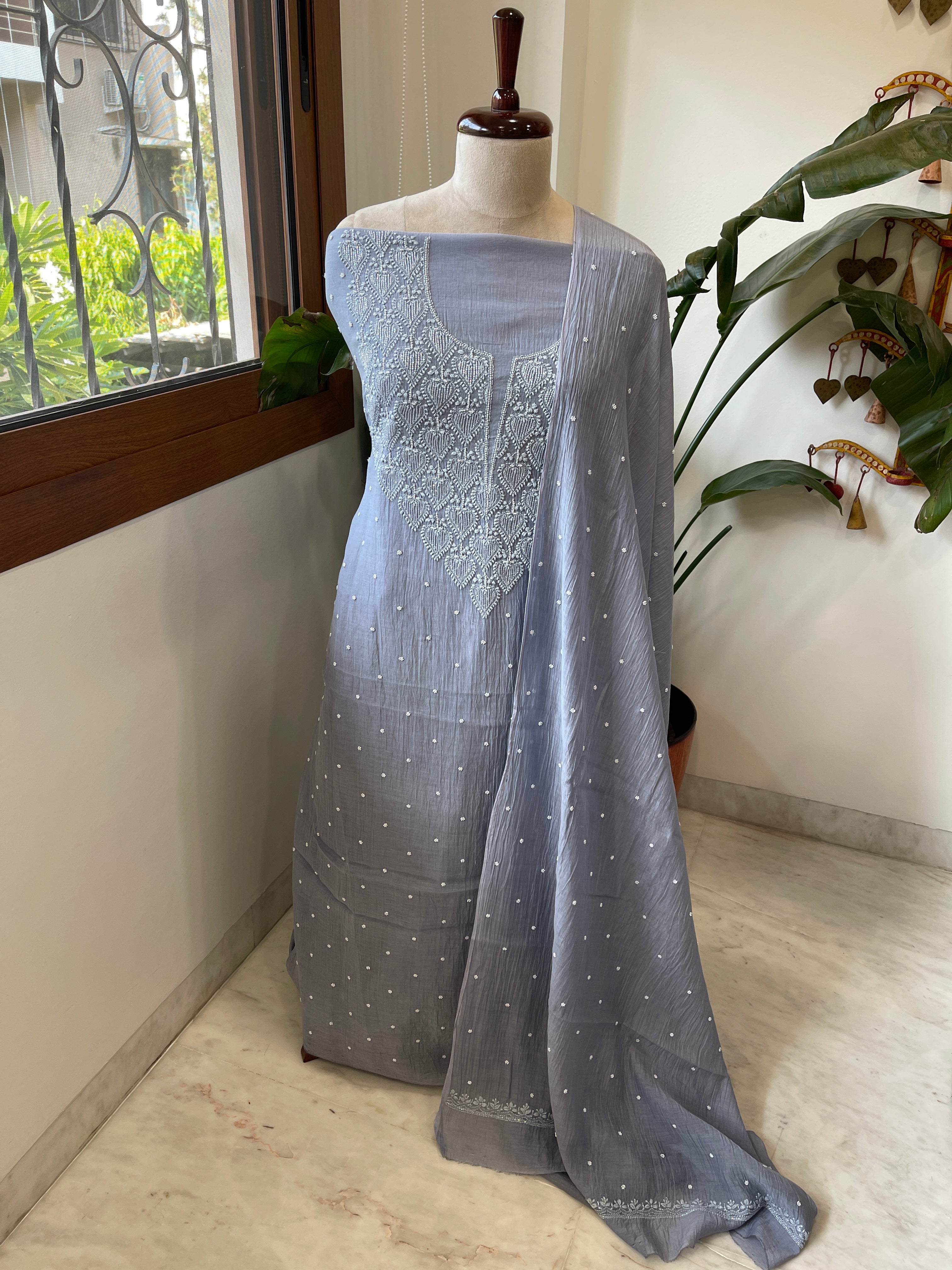 Purplish Grey Suit Set with Pearl, Cut Daana and Thread Handwork in Pure Mul Chanderi - Masakalee
