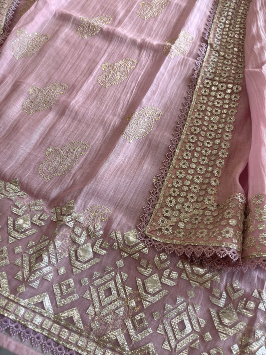 Purplish Pink Gota Applique Suit Set in Pure Mul Chanderi - Masakalee