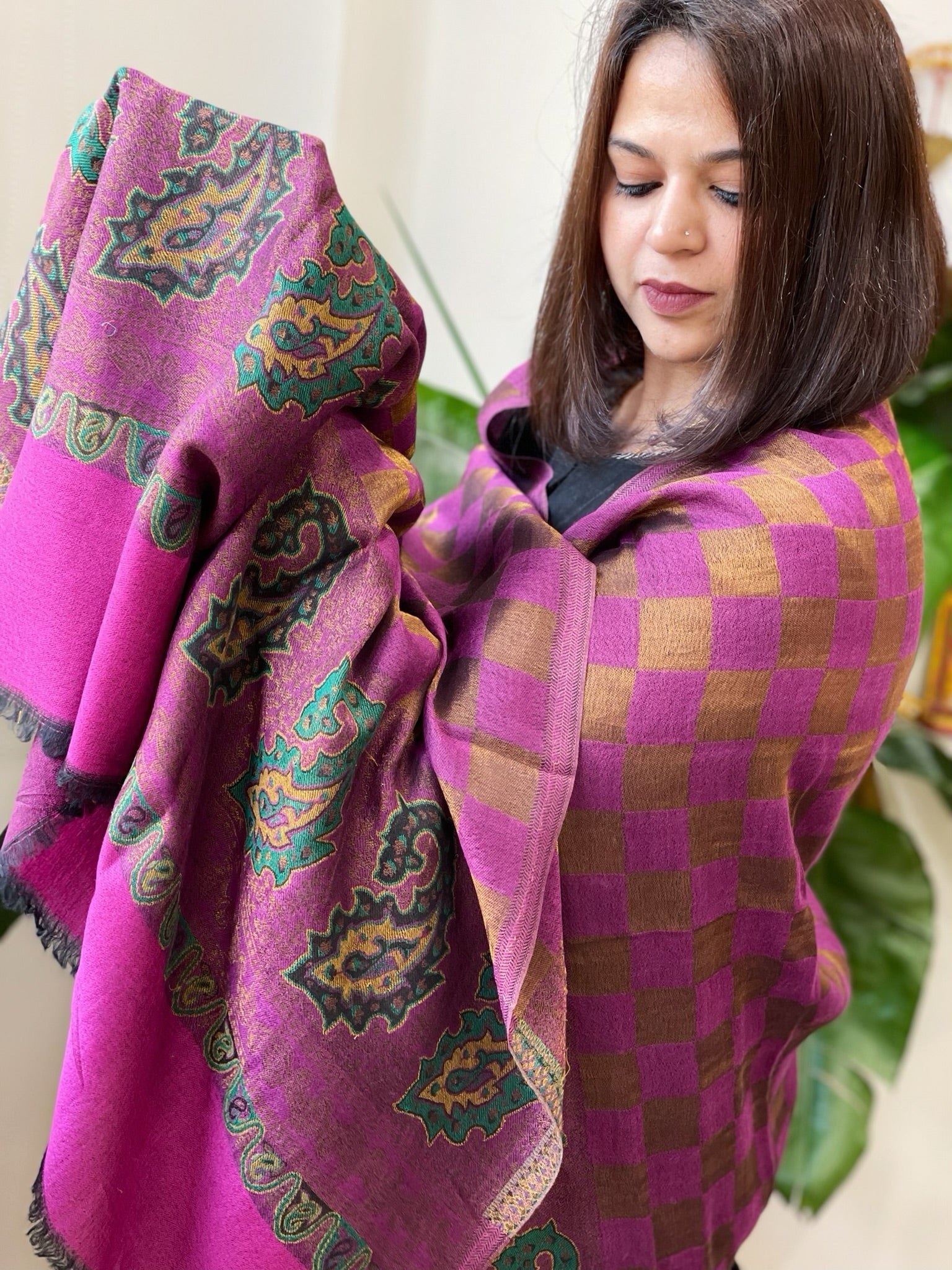 Purplish Pink Woven Pashmina Zari Shawl with Kaani Pallu - Masakalee