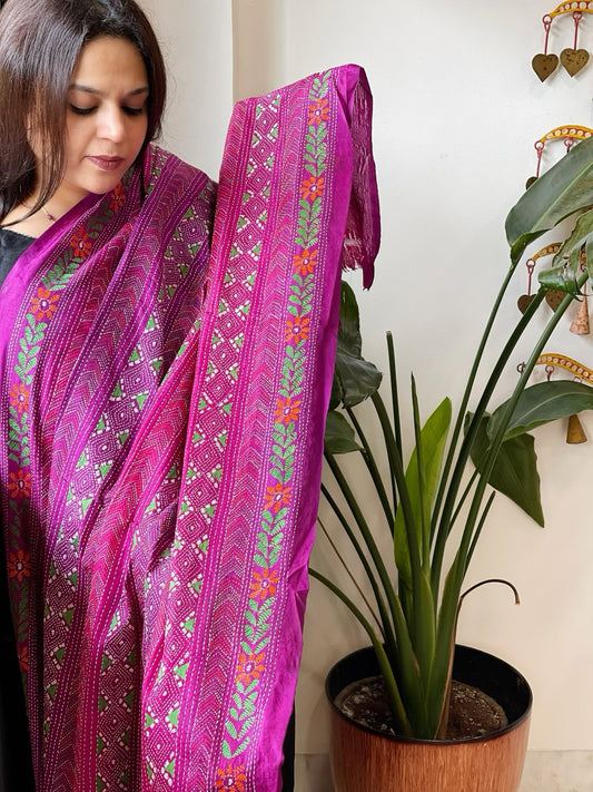 Rani Handmade Kantha Dupatta in Silk - Masakalee