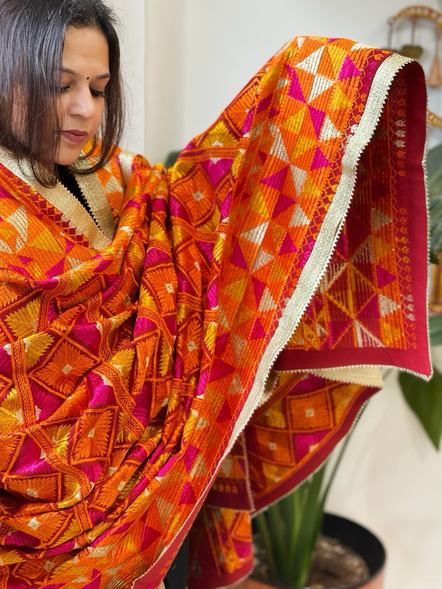 Red Designer Phulkari Dupatta in Khaddar Cotton - Masakalee