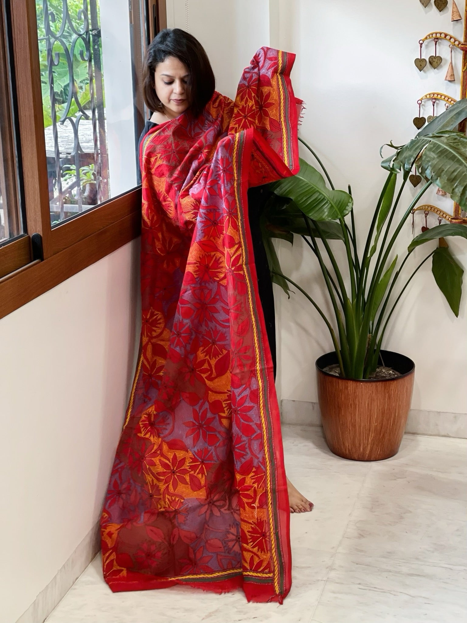 Red Handmade Reverse Nakshi Kantha Dupatta in Silk - Masakalee