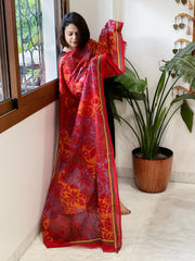 Red Handmade Reverse Nakshi Kantha Dupatta in Silk - Masakalee