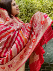 Red Handwoven Banarasi Rangkhat Dupatta in Pure Katan Silk - Masakalee
