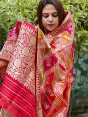 Red Handwoven Banarasi Rangkhat Dupatta in Pure Katan Silk - Masakalee