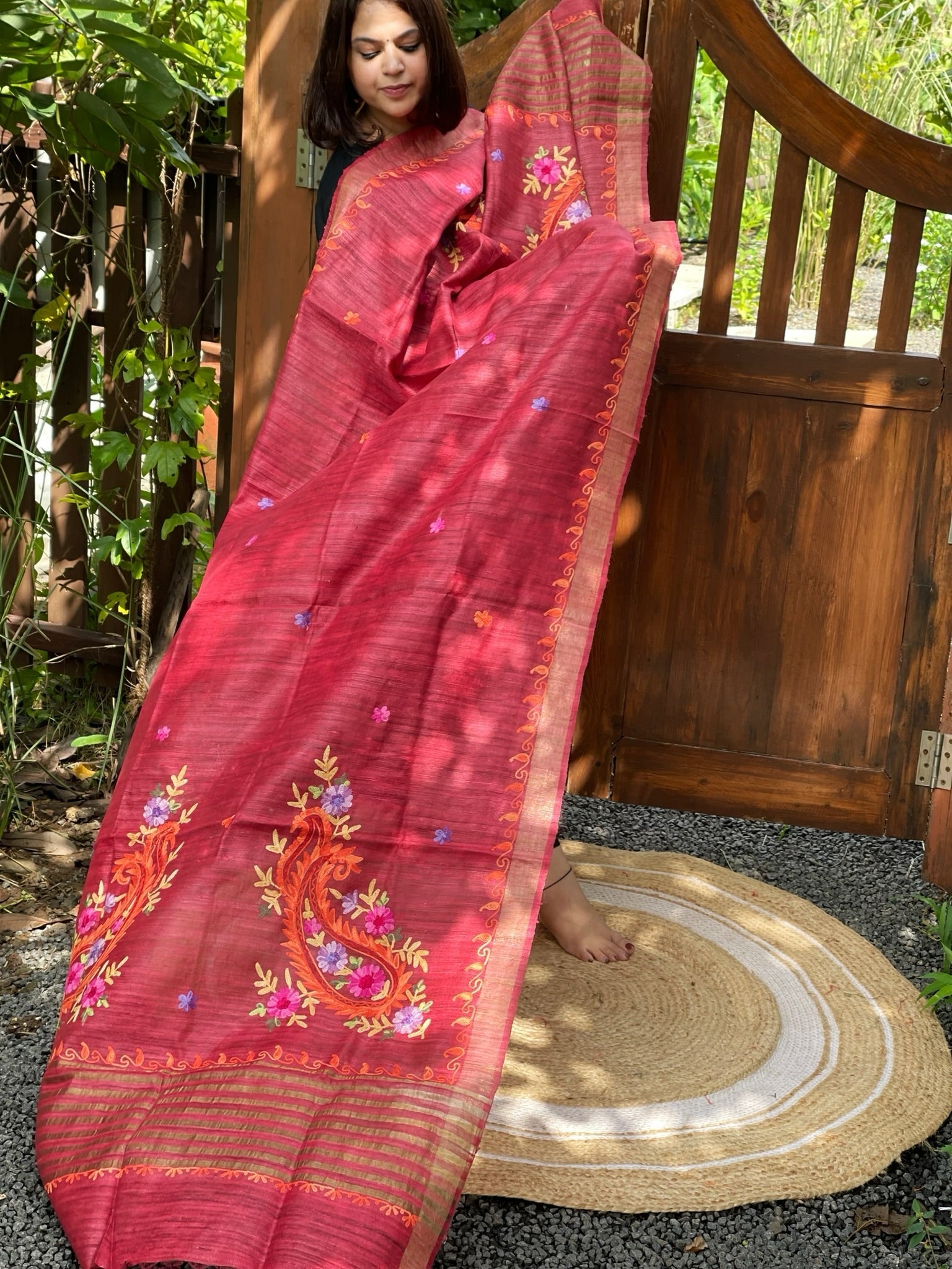 Red Kashmiri Aari Embroidered Dupatta in Geecha Silk - Masakalee