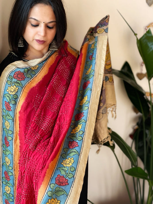 Red Rai Bandhej Dupatta with Handpainted Kalamkari Pallu in Pure Muga Silk - Masakalee