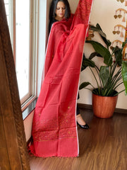 Red Sozni Hand Embroidery Dupatta in Pure Linen - Masakalee
