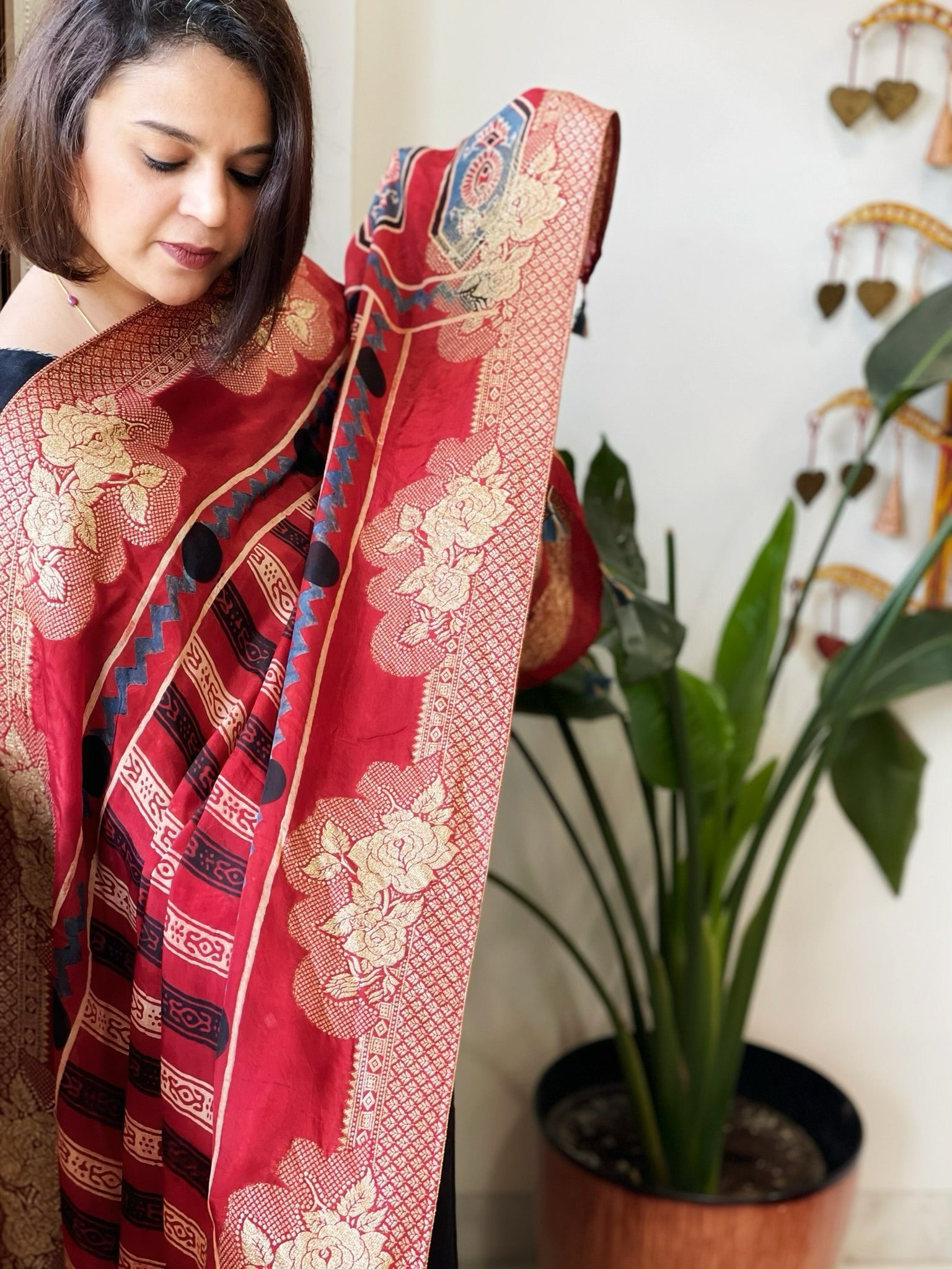 Reddish Rust Ajrakh Handblock Printed Organza Crepe Dupatta with Banarasi Border - Masakalee