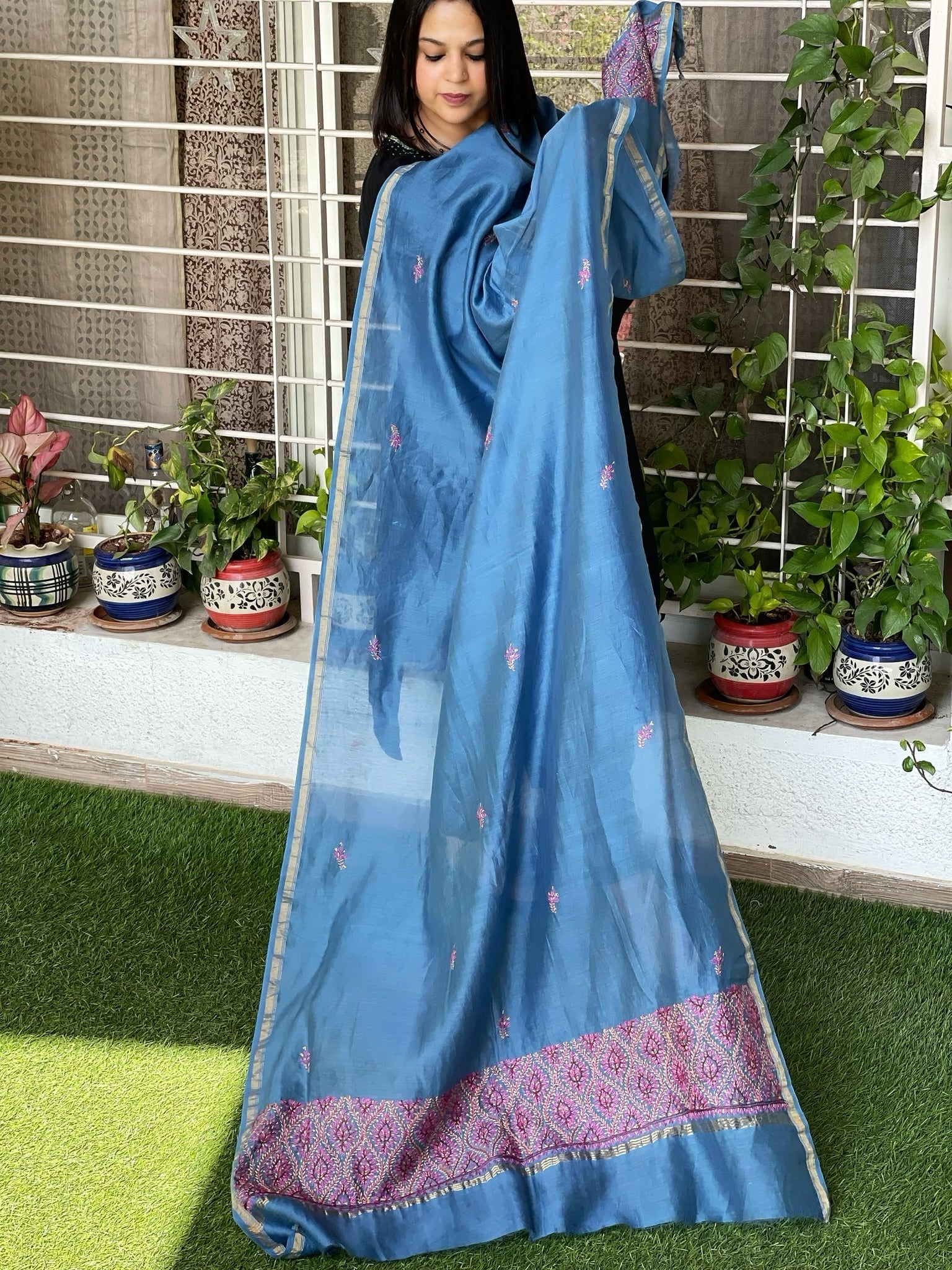 Sozni Hand Embroidery Dupatta in Pure Chanderi Silk - Masakalee