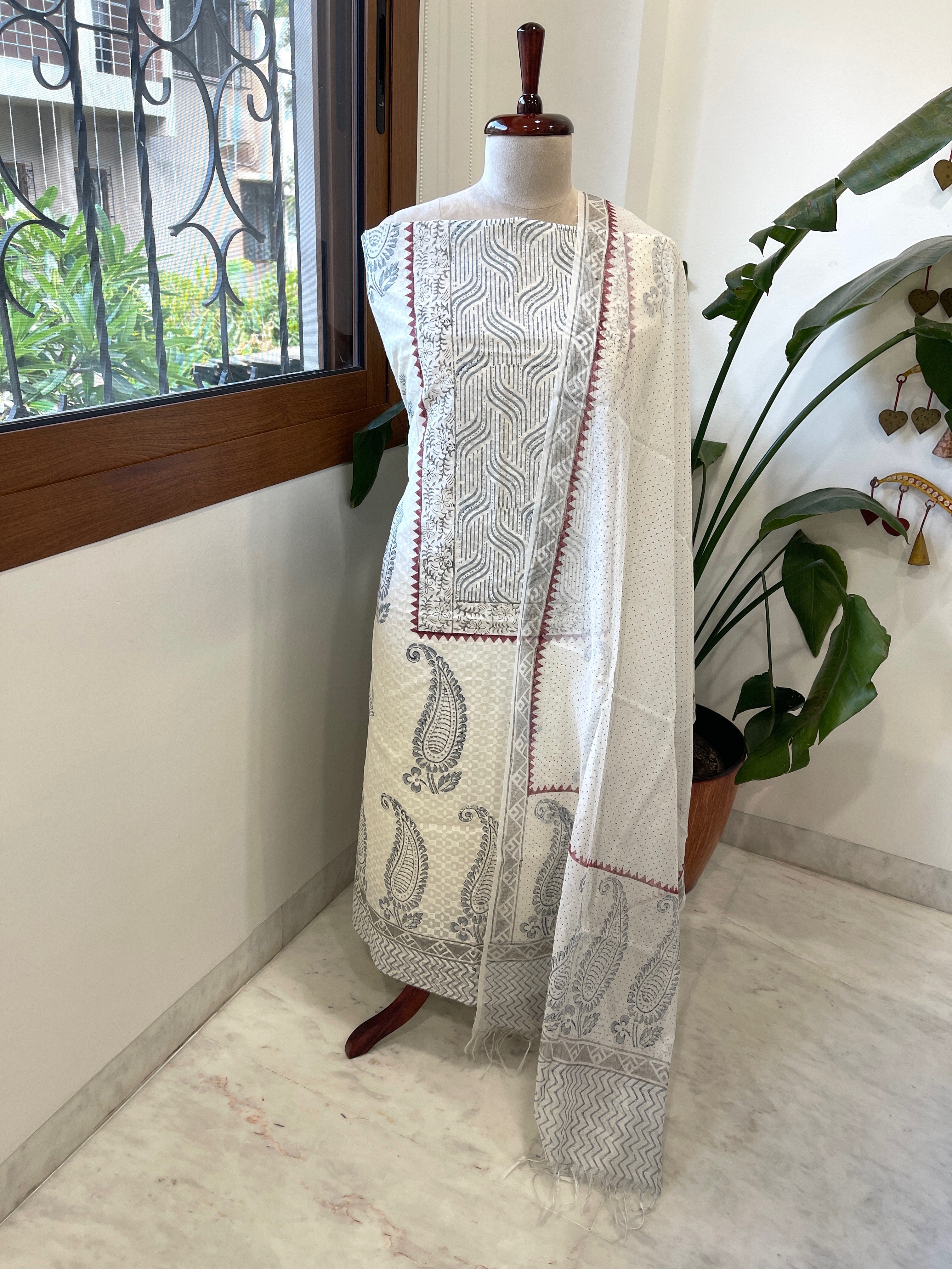 Suit Set with Block Print in Pure Mul Chanderi - Masakalee