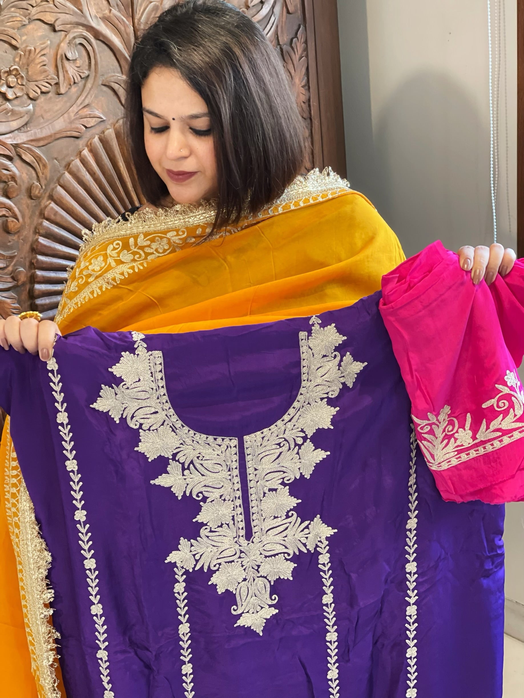 Suit Set with Kashmiri Tilla Work in Crepe - Masakalee