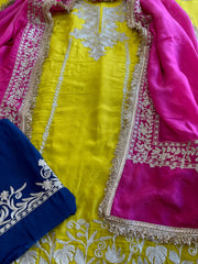 Suit Set with Kashmiri Tilla Work in Crepe - Masakalee