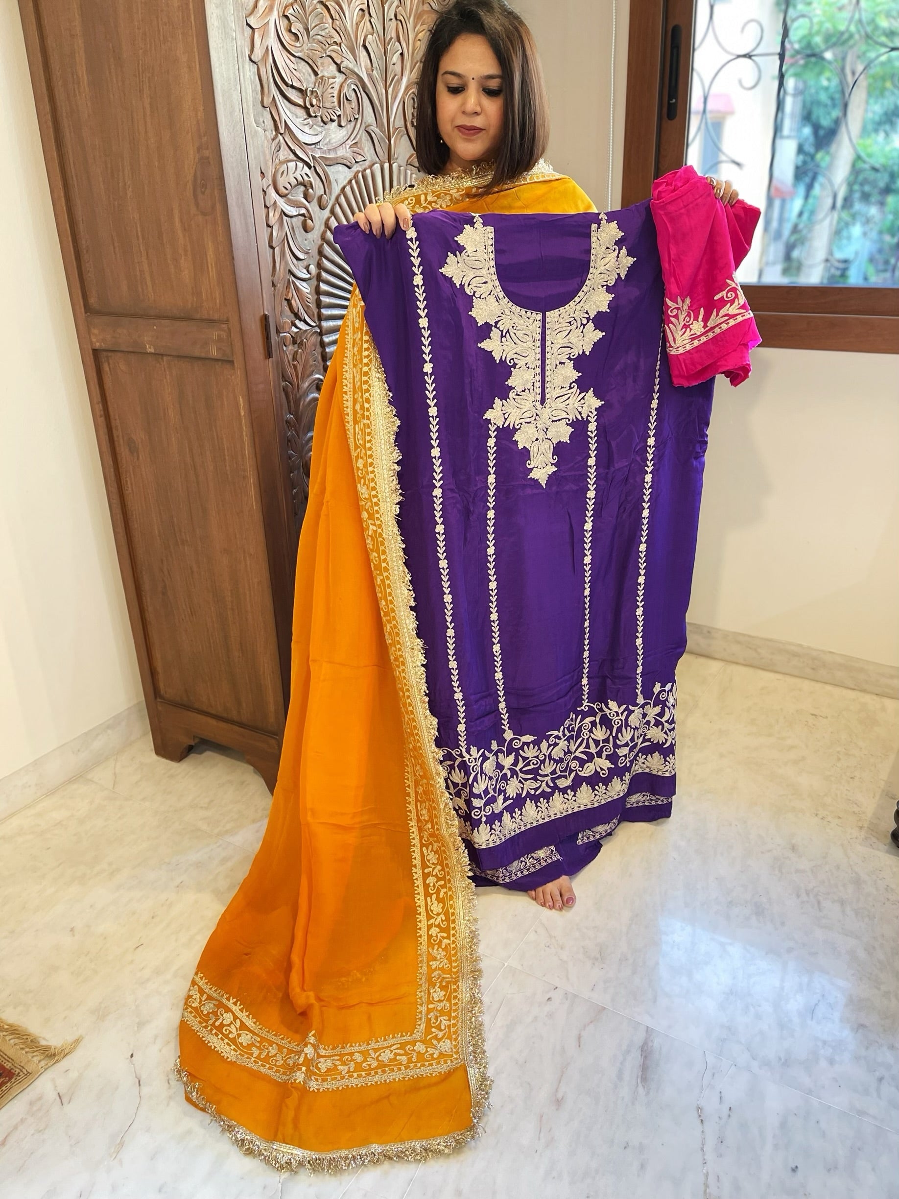 Suit Set with Kashmiri Tilla Work in Crepe - Masakalee