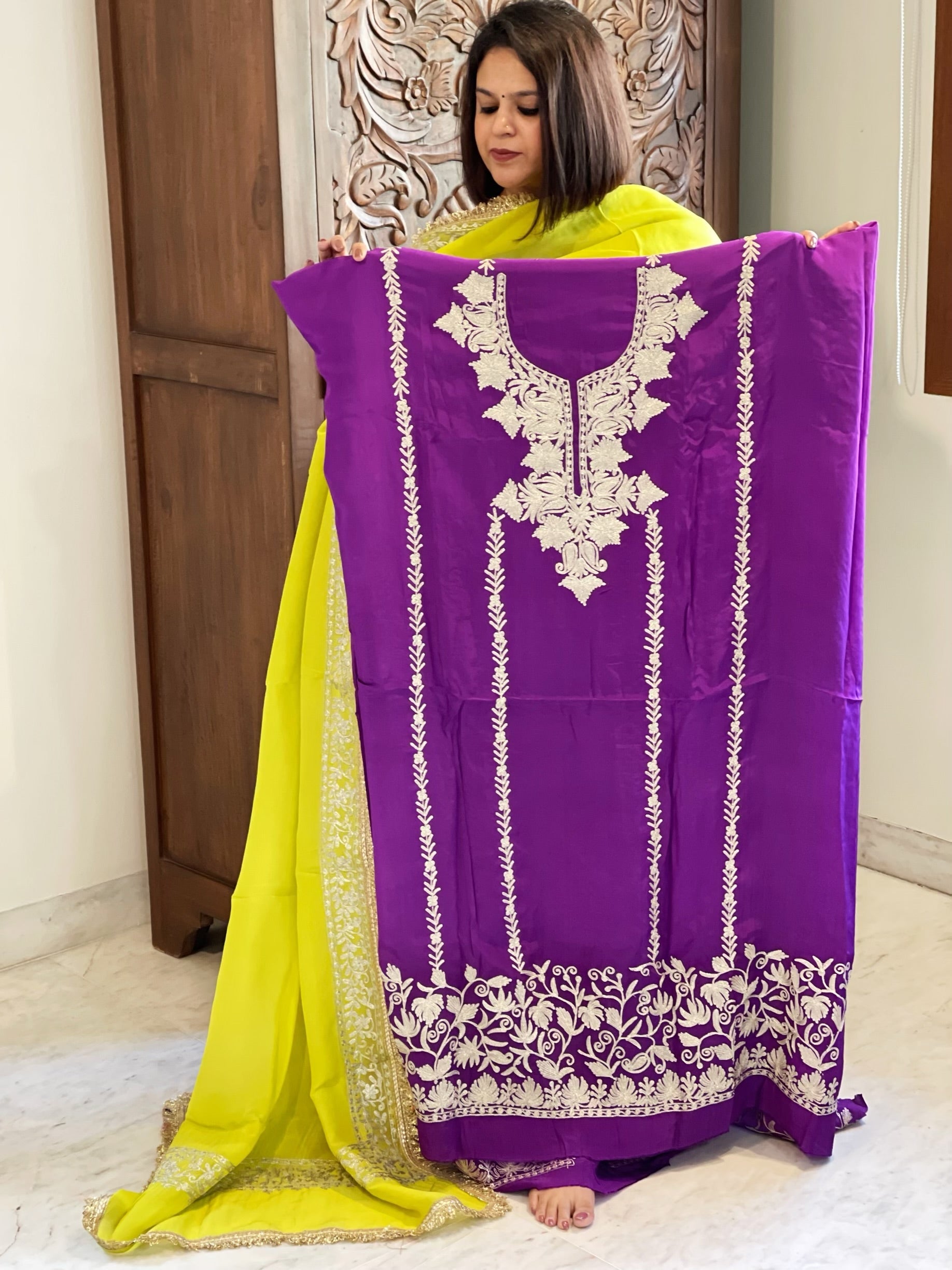 Suit Set with Kashmiri Tilla Work in Crepe - Masakalee