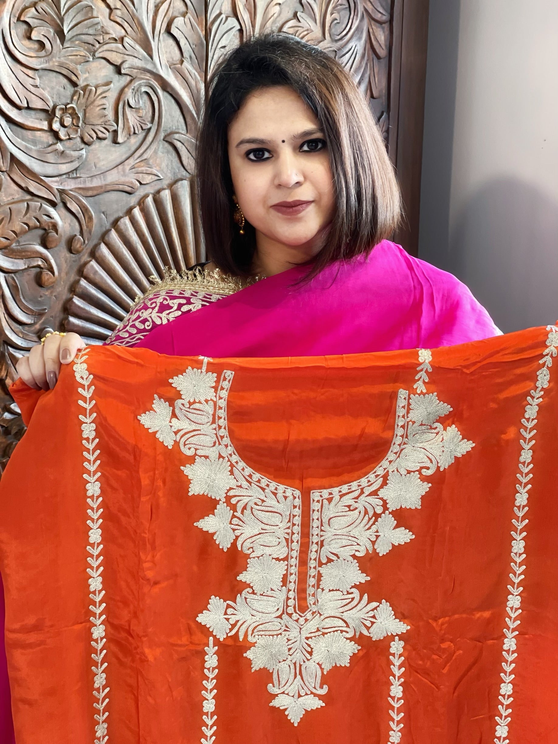 Suit Set with Kashmiri Tilla Work in Crepe - Masakalee