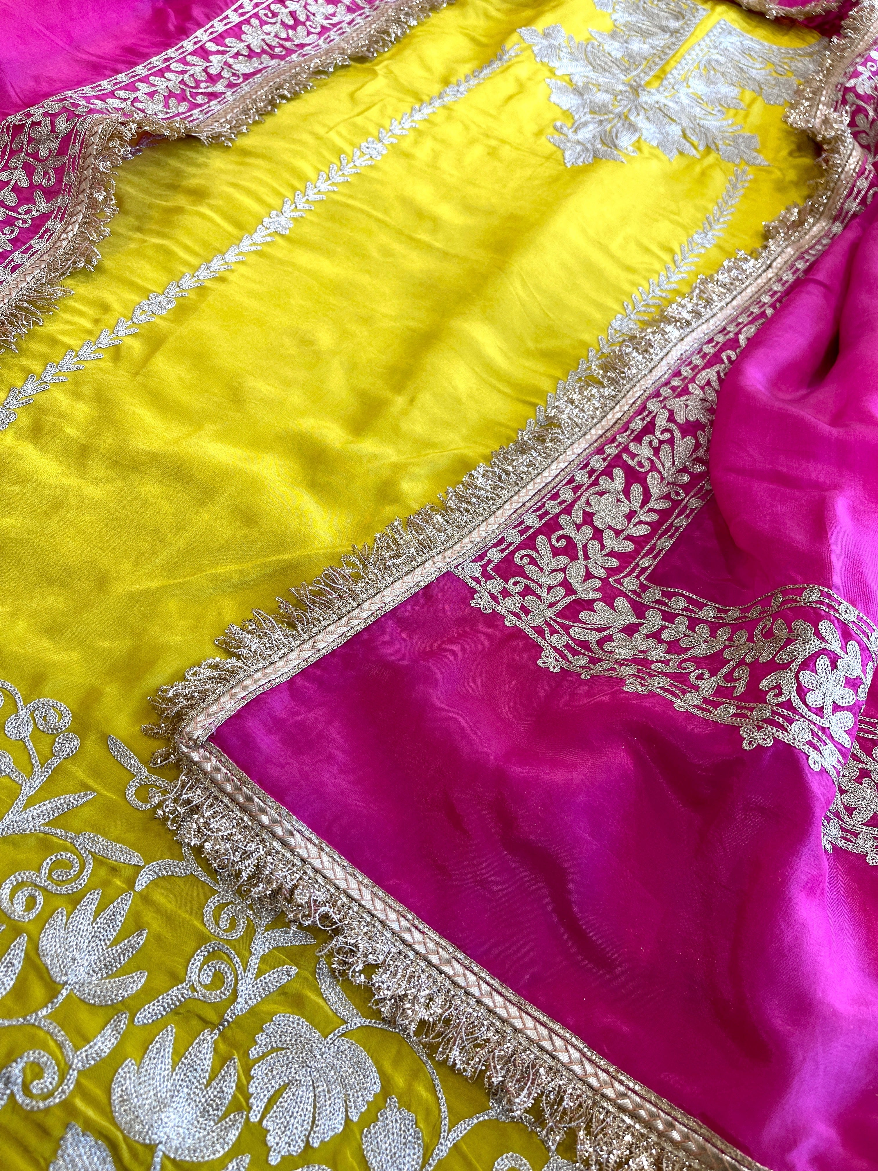Suit Set with Kashmiri Tilla Work in Crepe - Masakalee