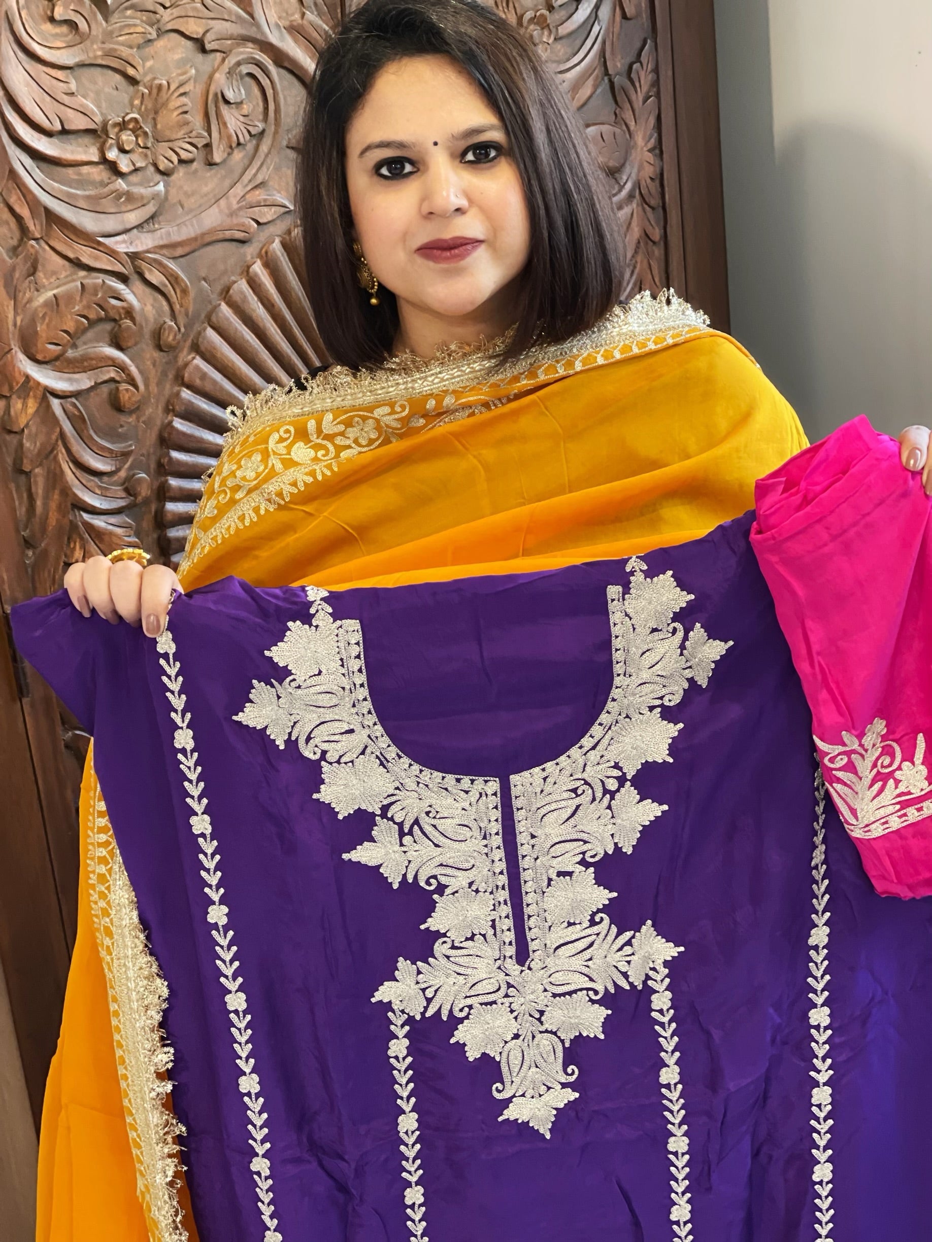 Suit Set with Kashmiri Tilla Work in Crepe - Masakalee