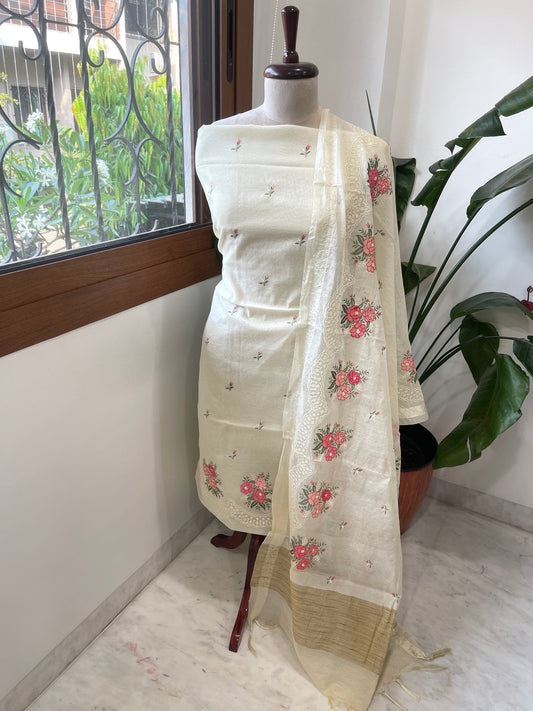 Suit Set with Thread Embroidery in Mul Chanderi - Masakalee