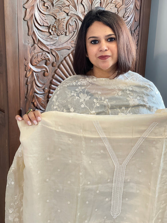 Suit Set with Thread Embroidery in Pure Tussar Silk - Masakalee