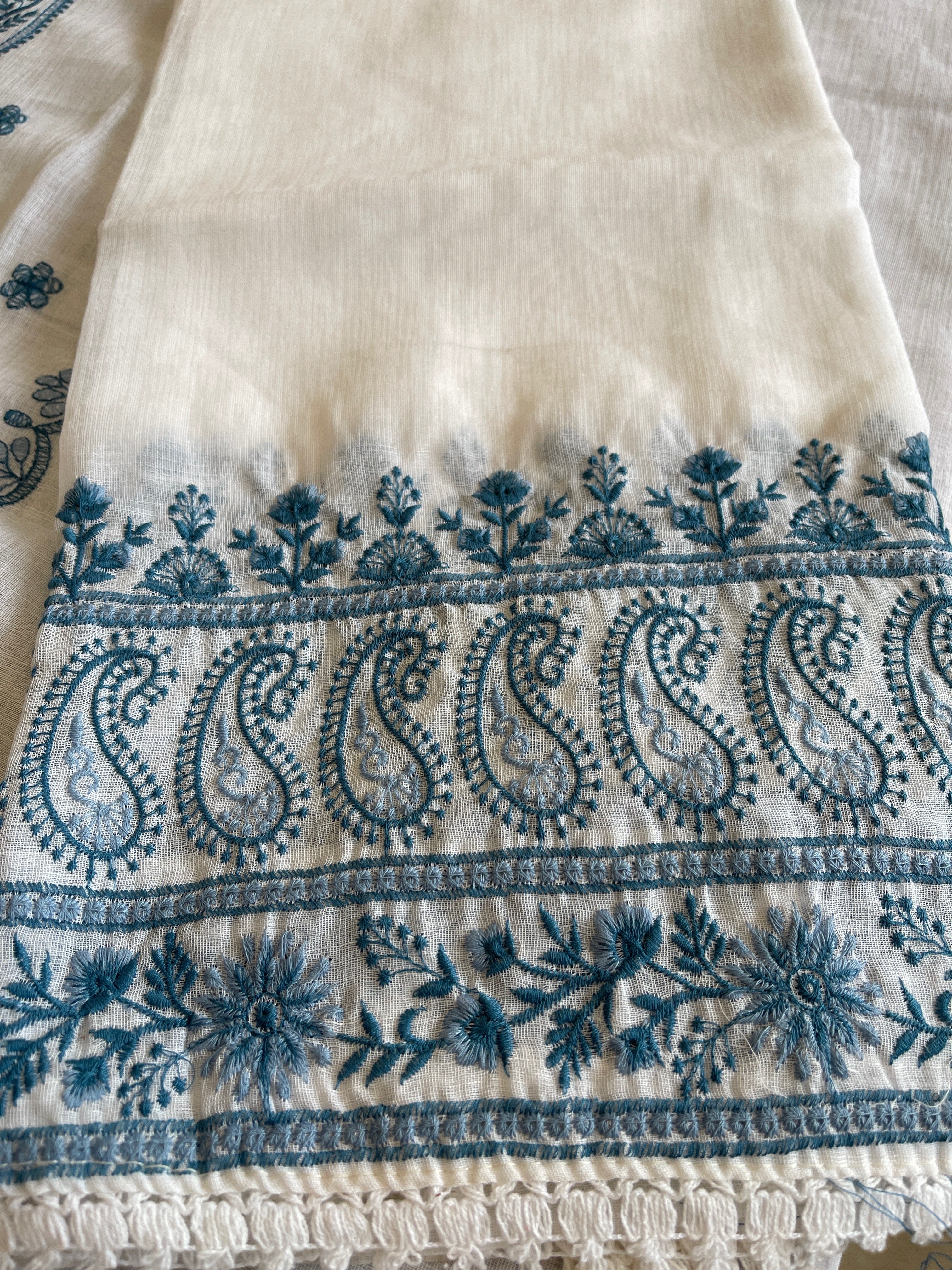 Suit Set with Thread Embroidery in Slub Cotton - Masakalee
