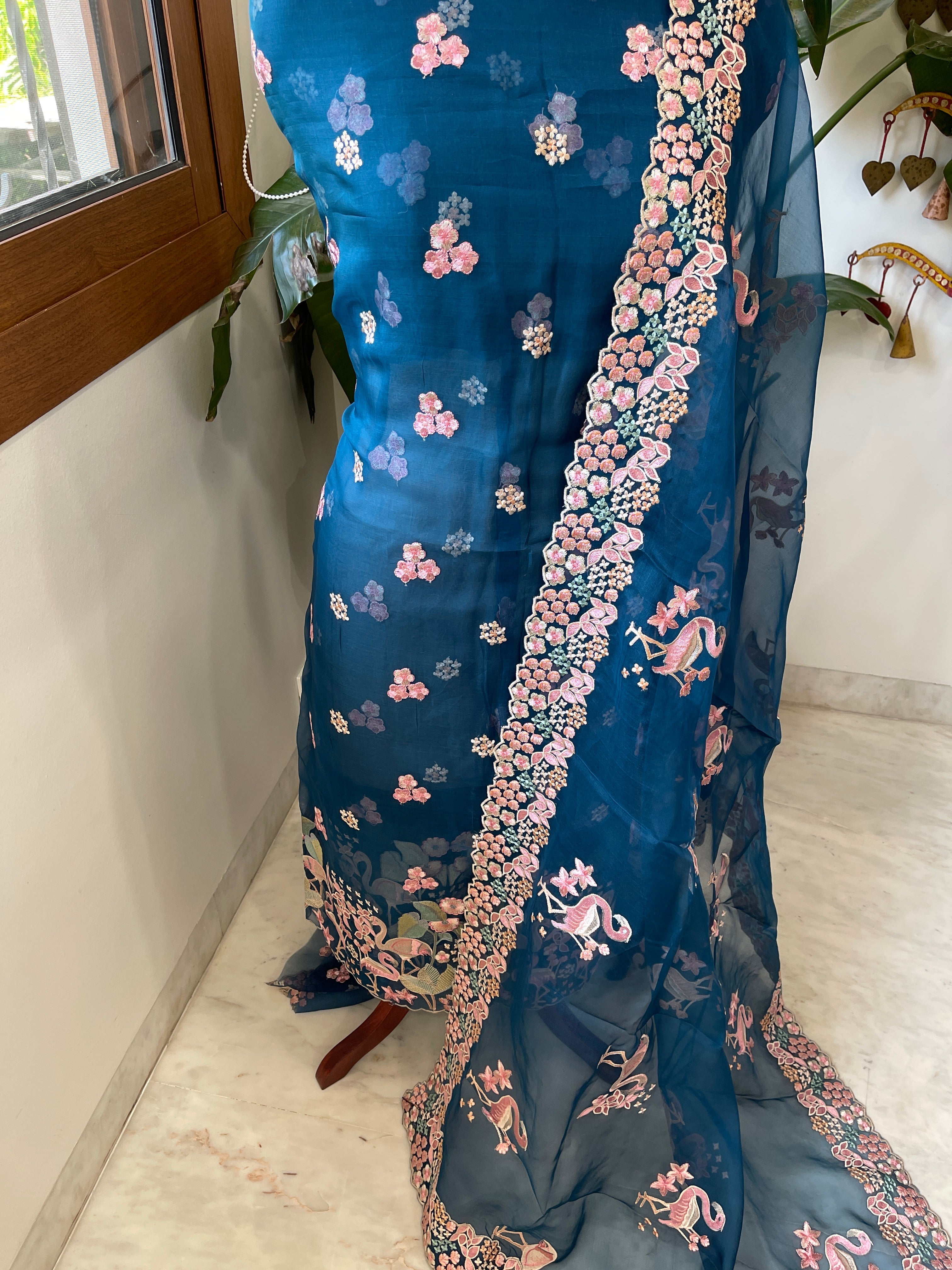 Teal Dupatta Set (Kurta+Dupatta) with Thread Embroidery in Pure Organza - Masakalee
