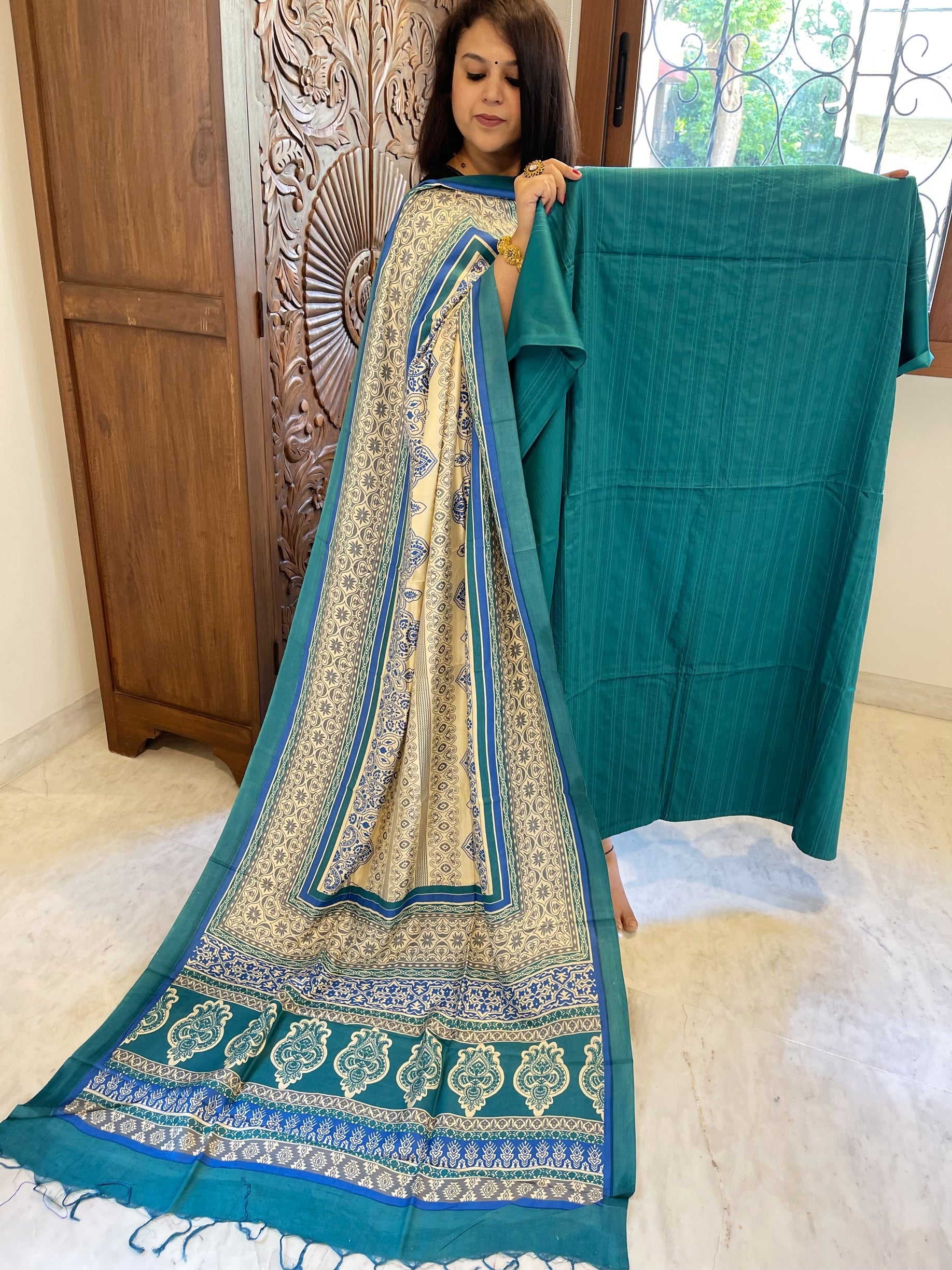 Turquoise Suit Set with Kantha Stitch Work on Glazed Cotton - Masakalee