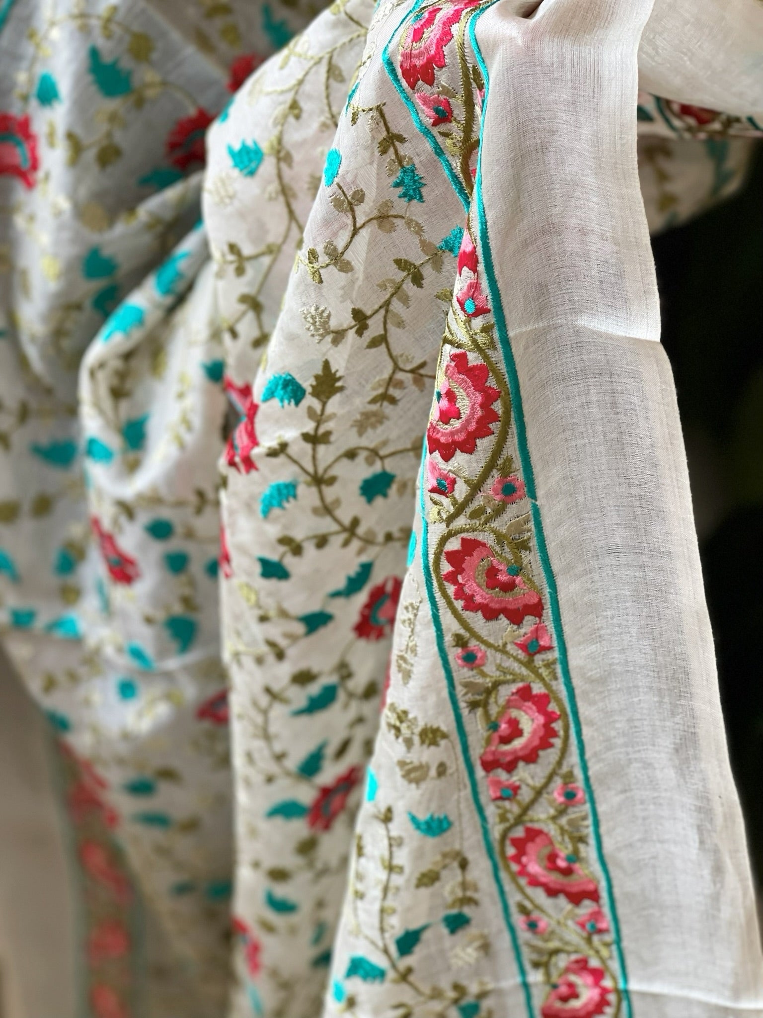 Tussar Silk dupatta with Thread Jaal Embroidery - Masakalee
