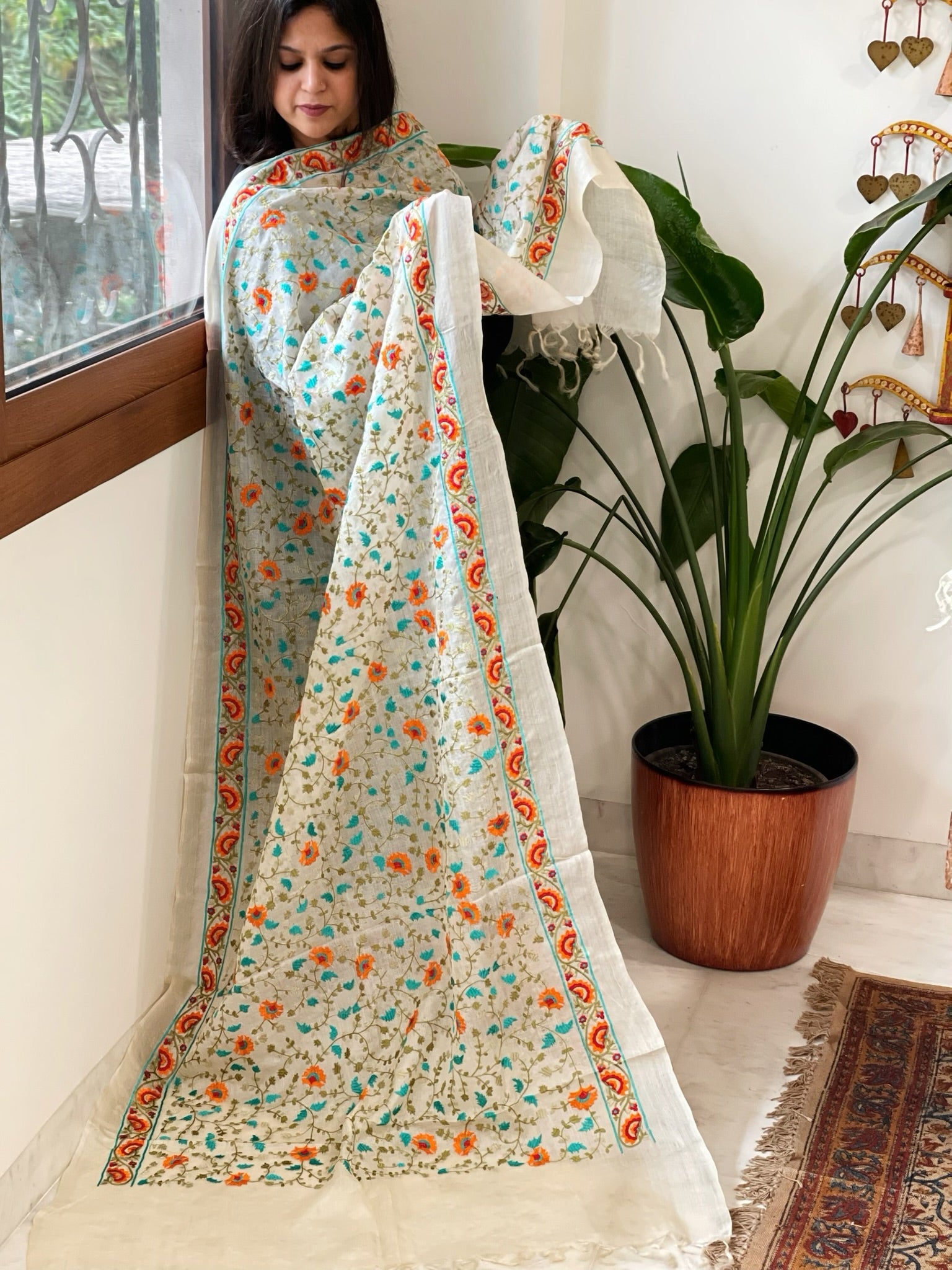Tussar Silk dupatta with Thread Jaal Embroidery - Masakalee
