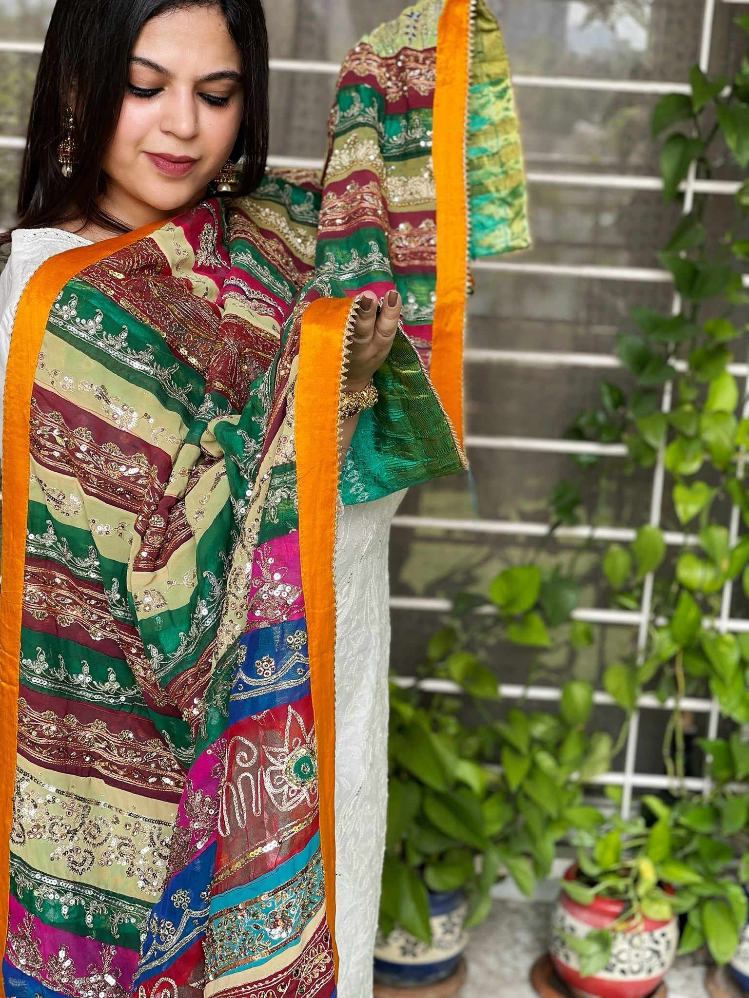 Vintage Dupatta in Pure Georgette, Chiffon - Masakalee