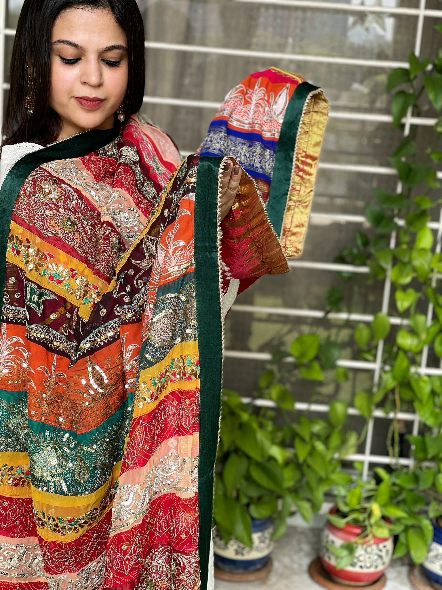 Vintage Dupatta in Pure Georgette, Chiffon - Masakalee