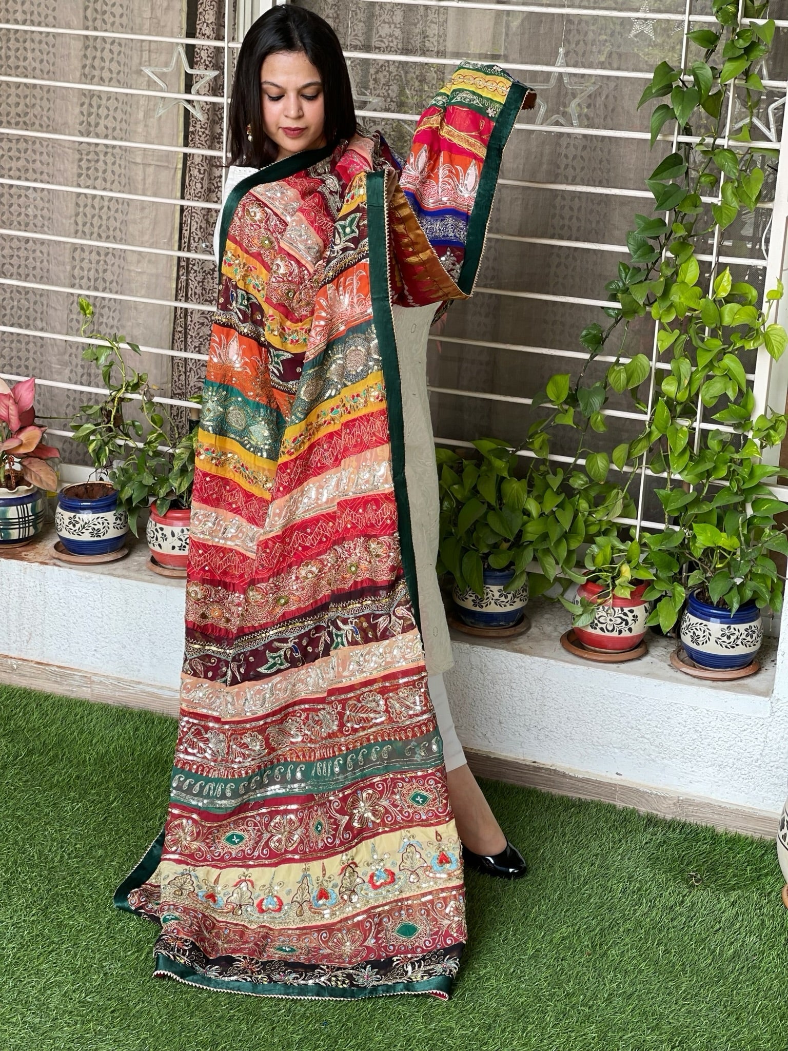 Vintage Dupatta in Pure Georgette, Chiffon - Masakalee