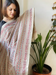 White Handmade Kantha Dupatta in Silk - Masakalee