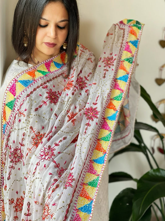 White Handmade Phulkari Dupatta in Pure Chinon with Gotapatti Handwork - Masakalee