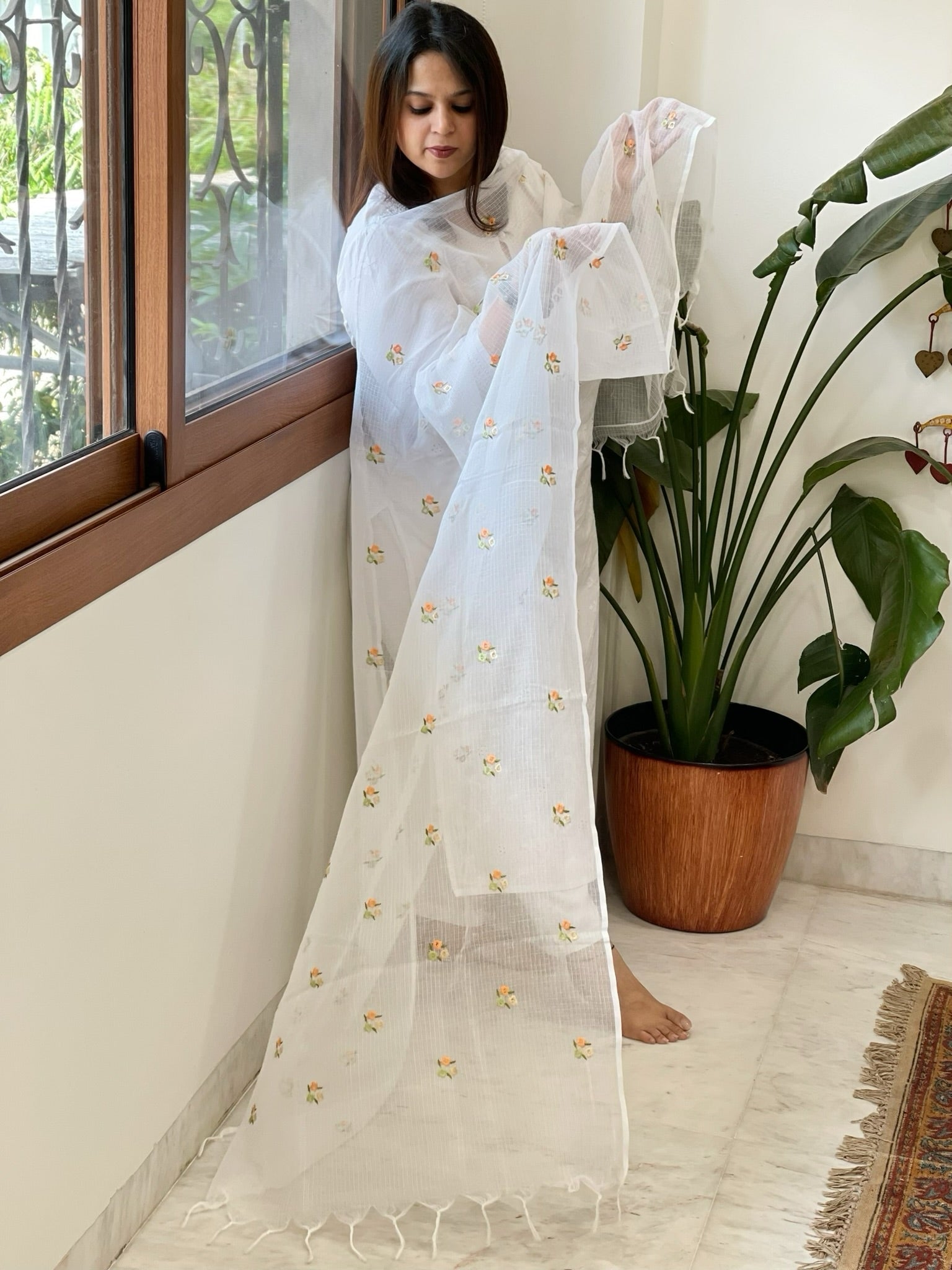 White Kota Cotton Dupatta with Thread Embroidery - Masakalee