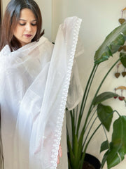 White Kota Cotton Dupatta with Thread Embroidery - Masakalee