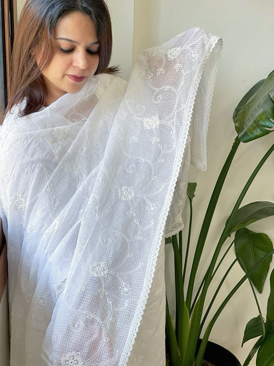 White Kota Cotton Dupatta with Thread Jaal Embroidery - Masakalee