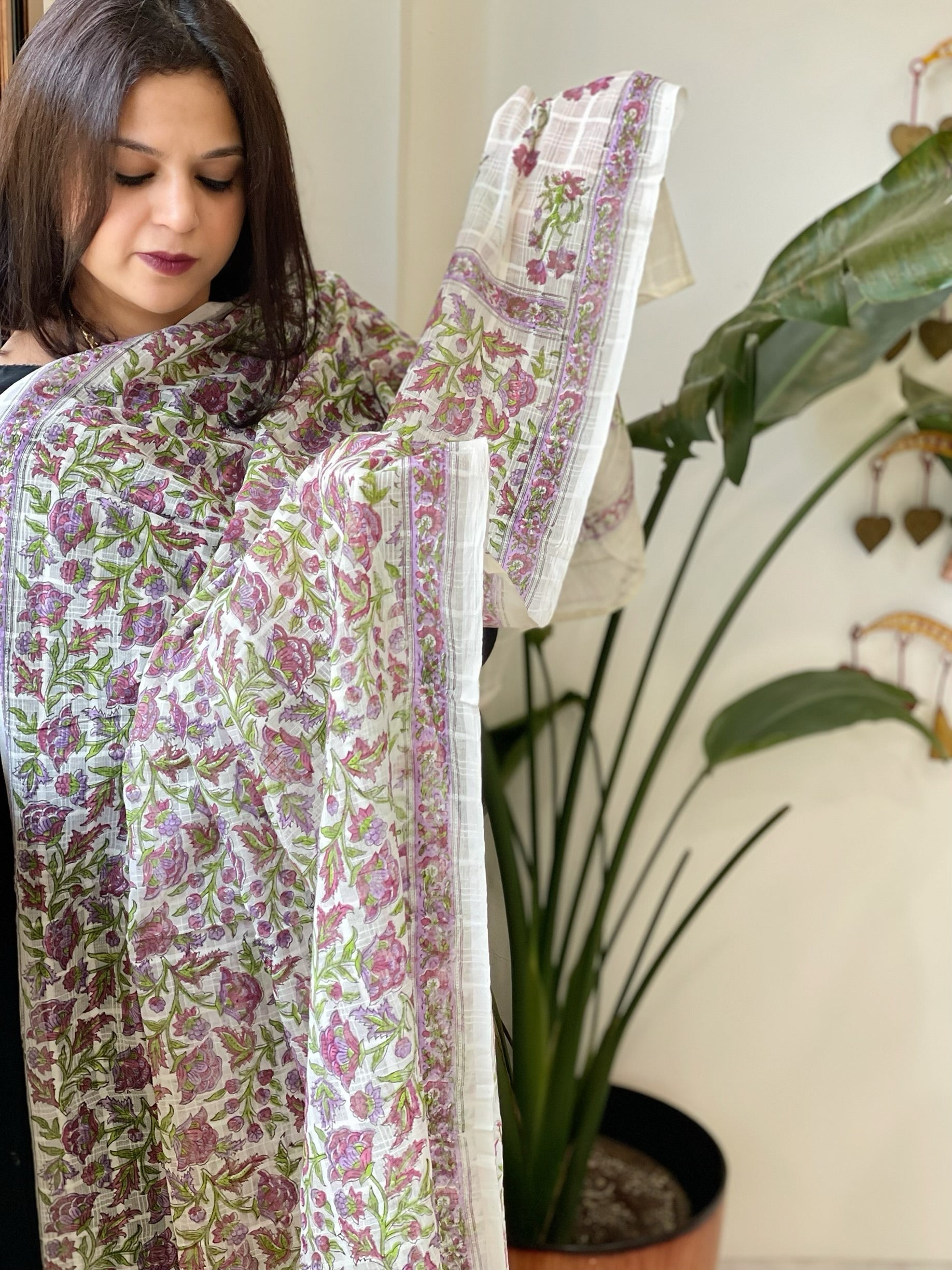 White Mul Cotton Handblock Printed Dupatta - Masakalee